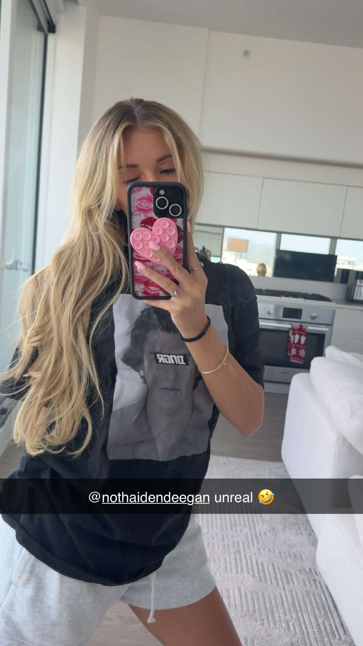 breckiehill snapchat image archive image