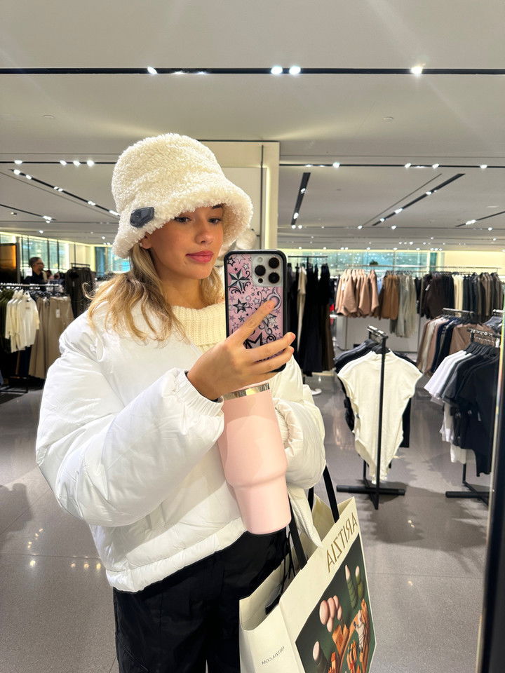 breckiehill snapchat image archive image