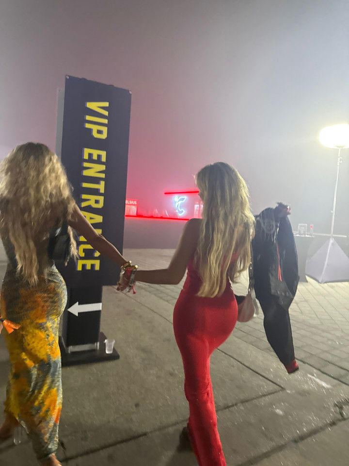 breckiehill snapchat image archive image