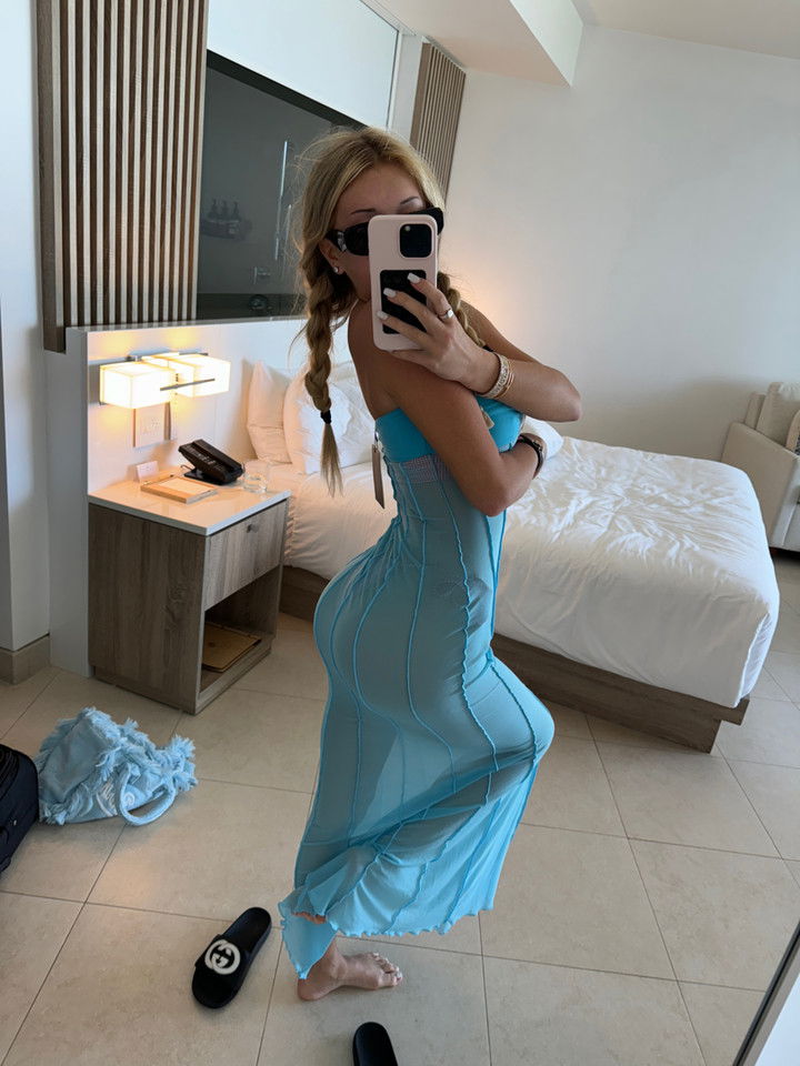 breckiehill snapchat image archive image