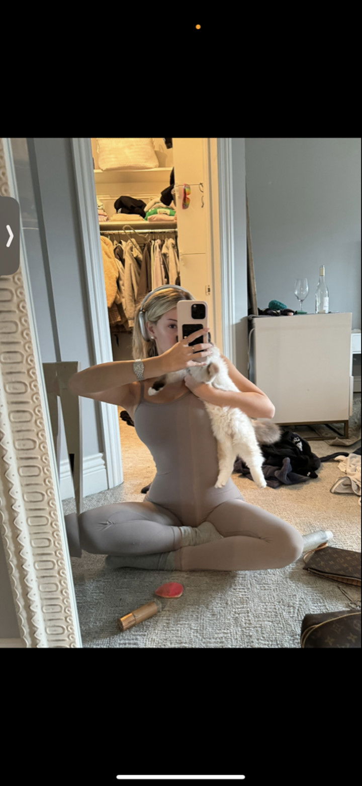 breckiehill snapchat image archive image