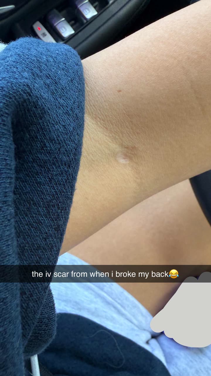 breckiehill snapchat image archive image