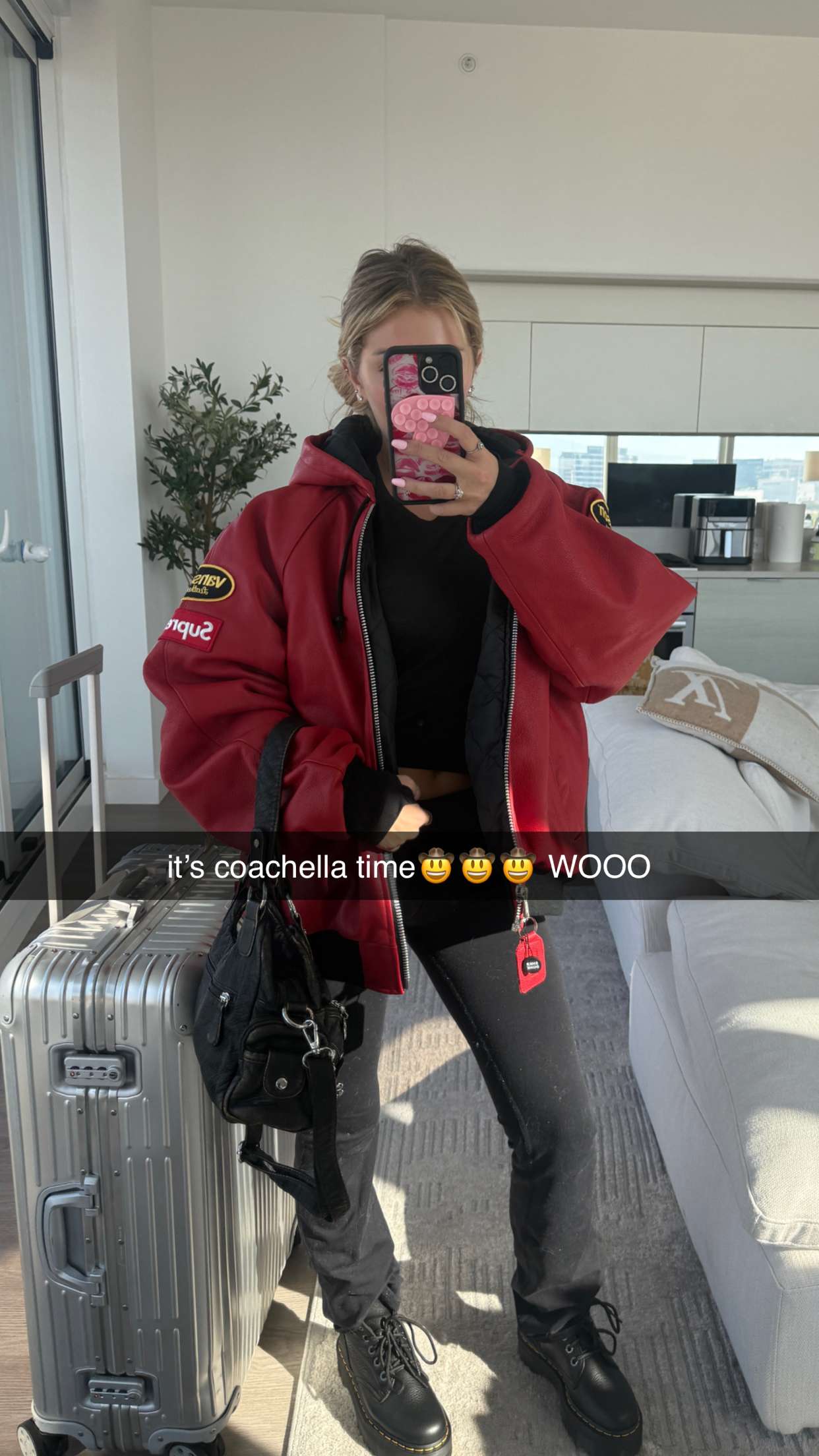 breckiehill snapchat image archive image