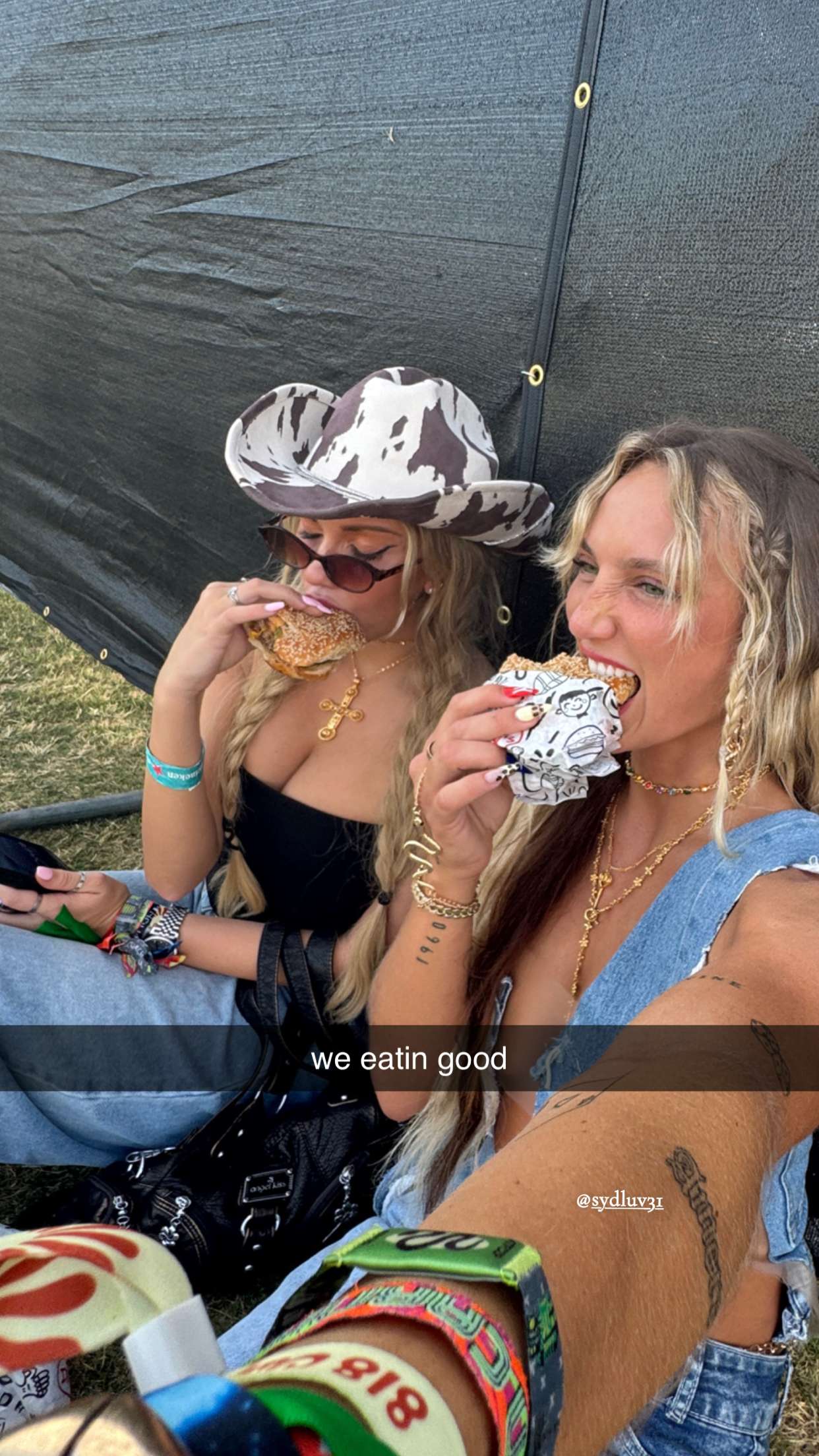 breckiehill snapchat image archive image