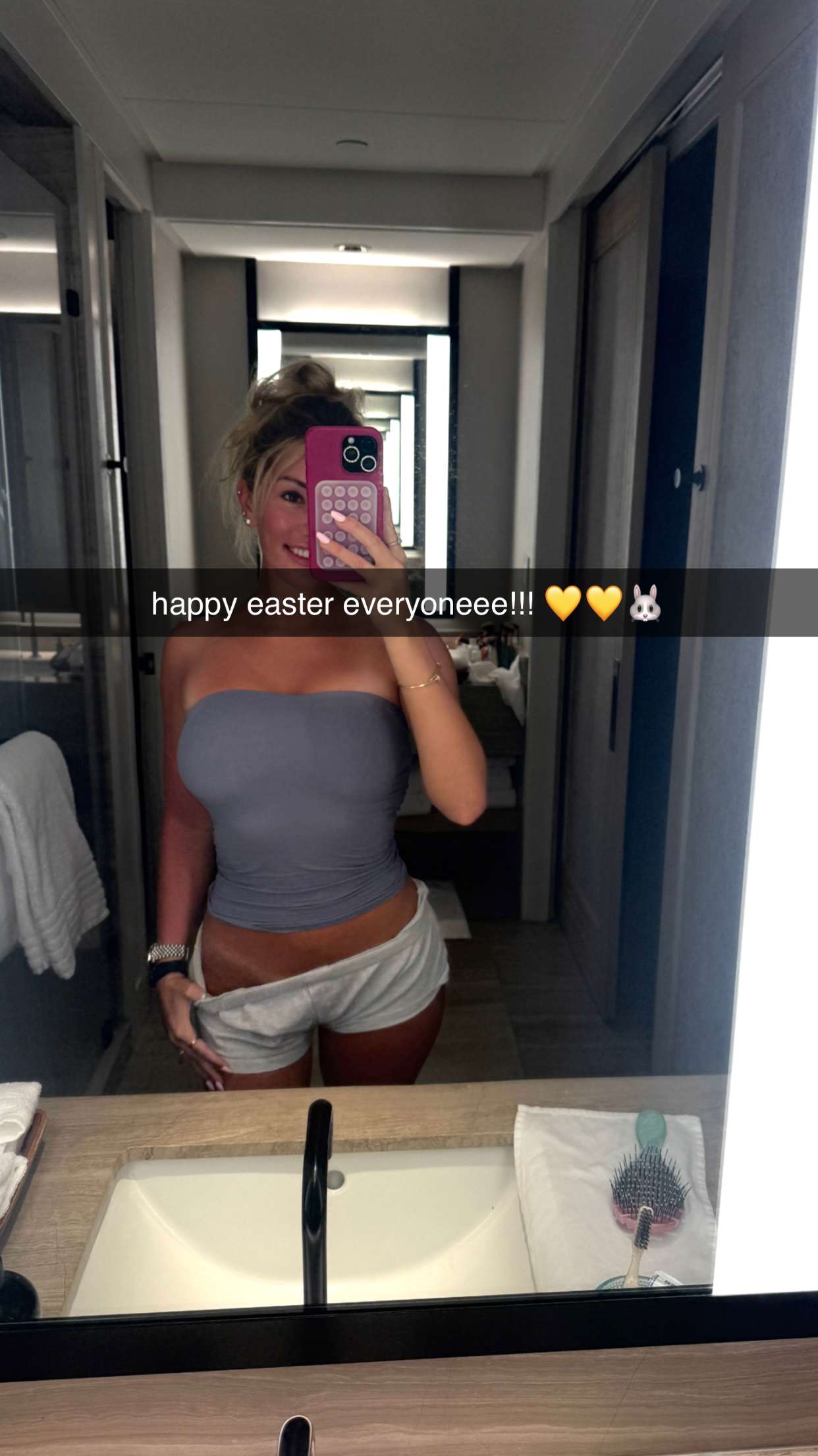 breckiehill snapchat image archive image