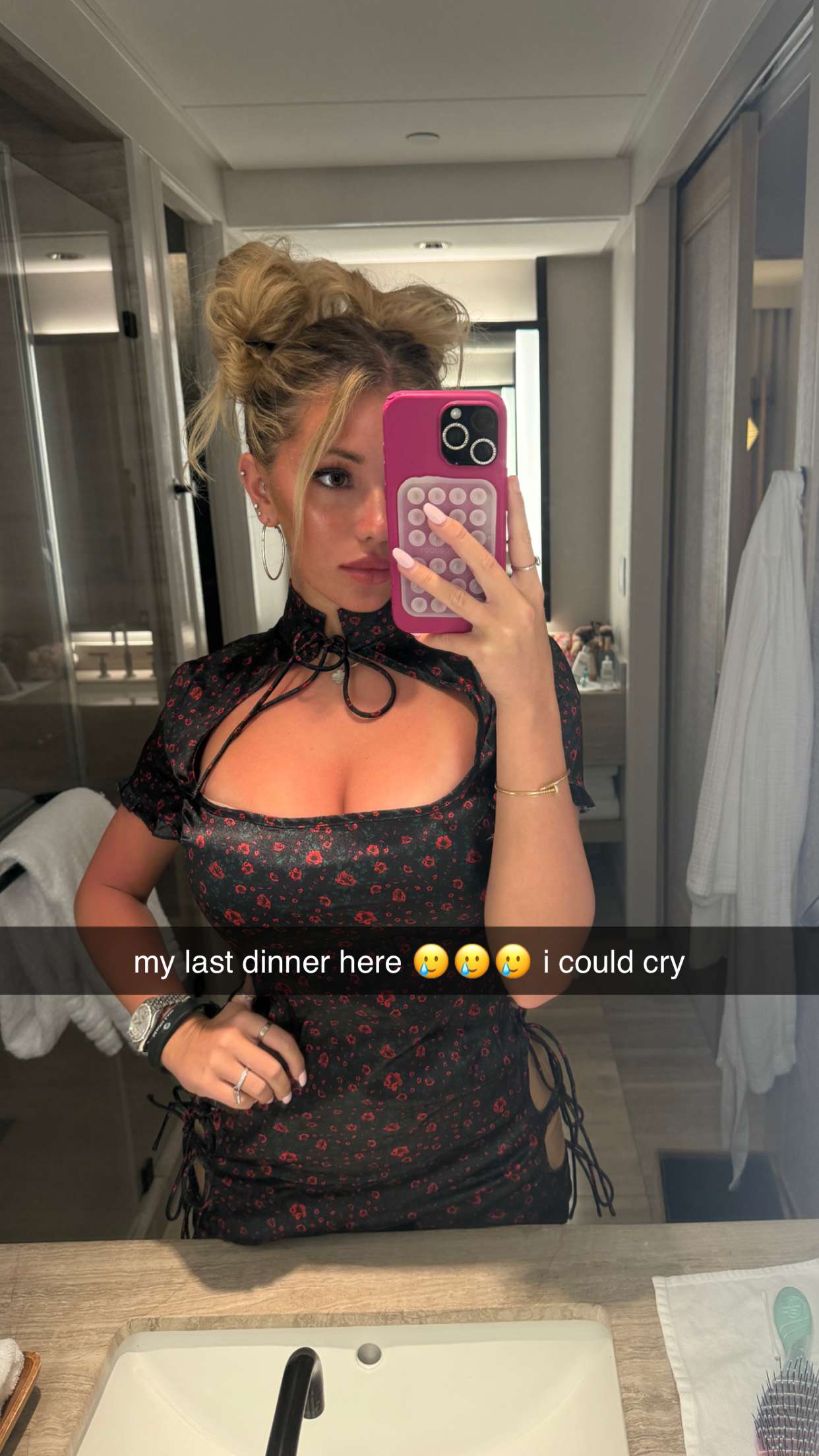 breckiehill snapchat image archive image