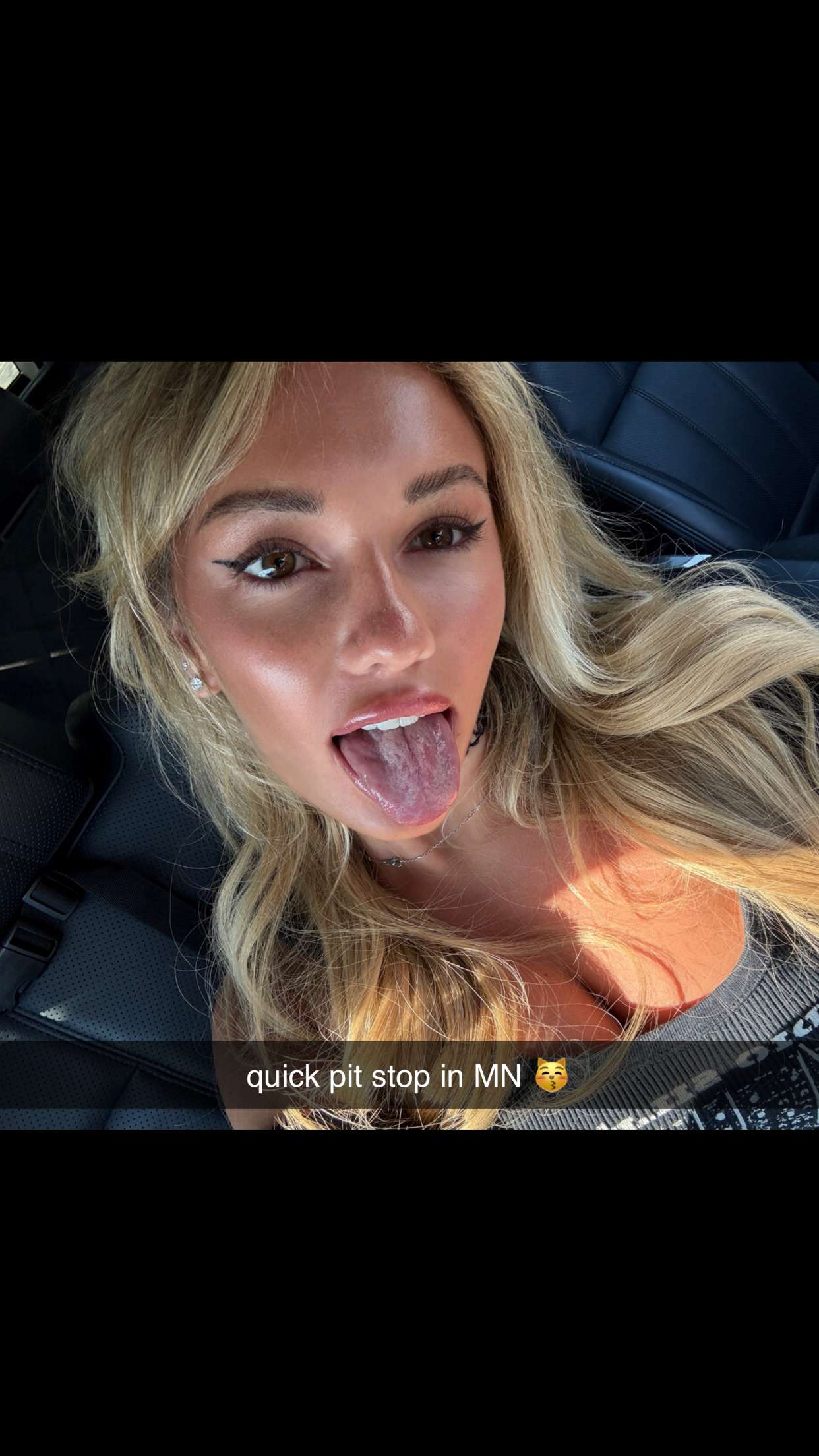 breckiehill snapchat image archive image