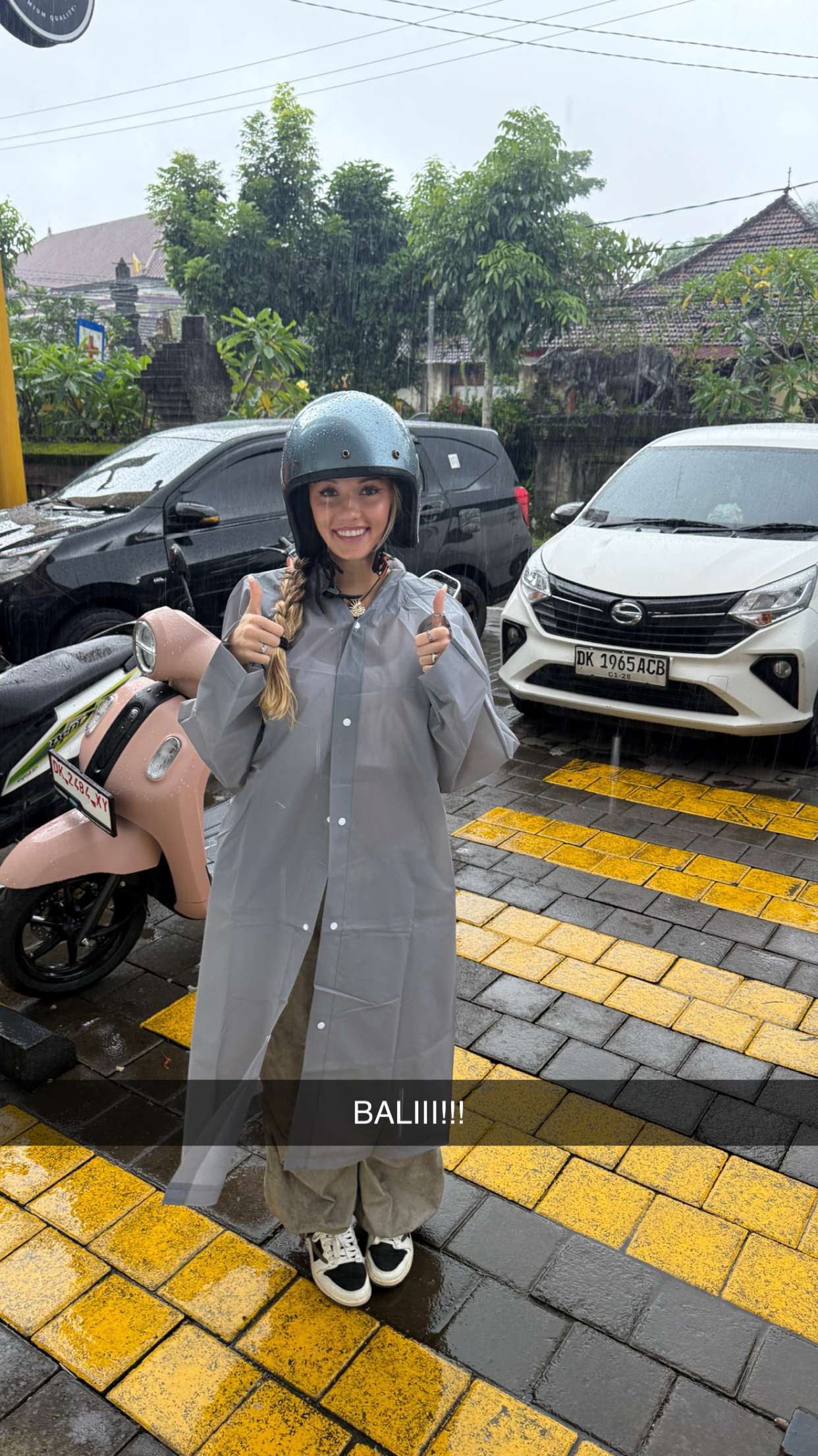 breckiehill snapchat image archive image