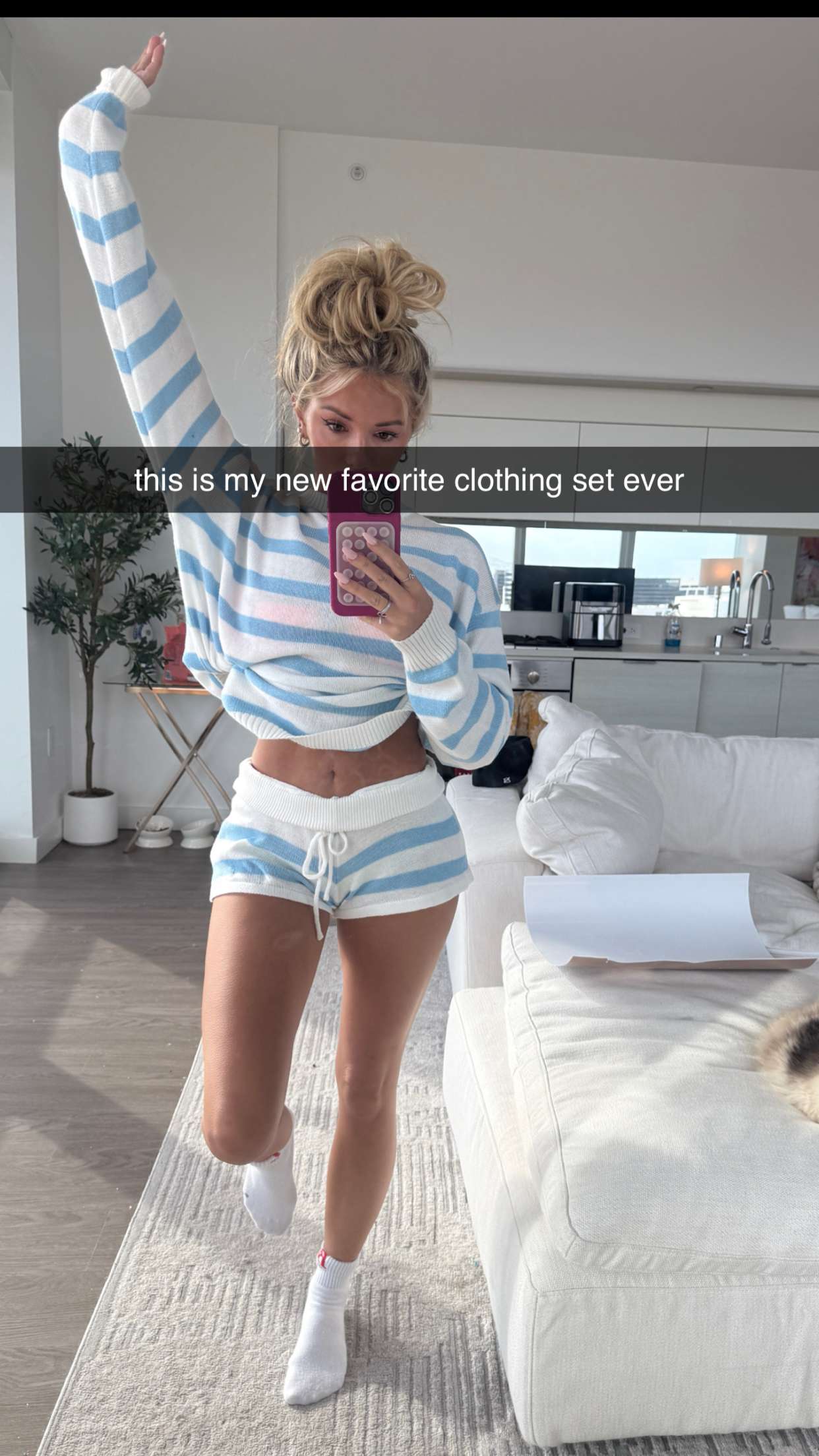 breckiehill snapchat image archive image