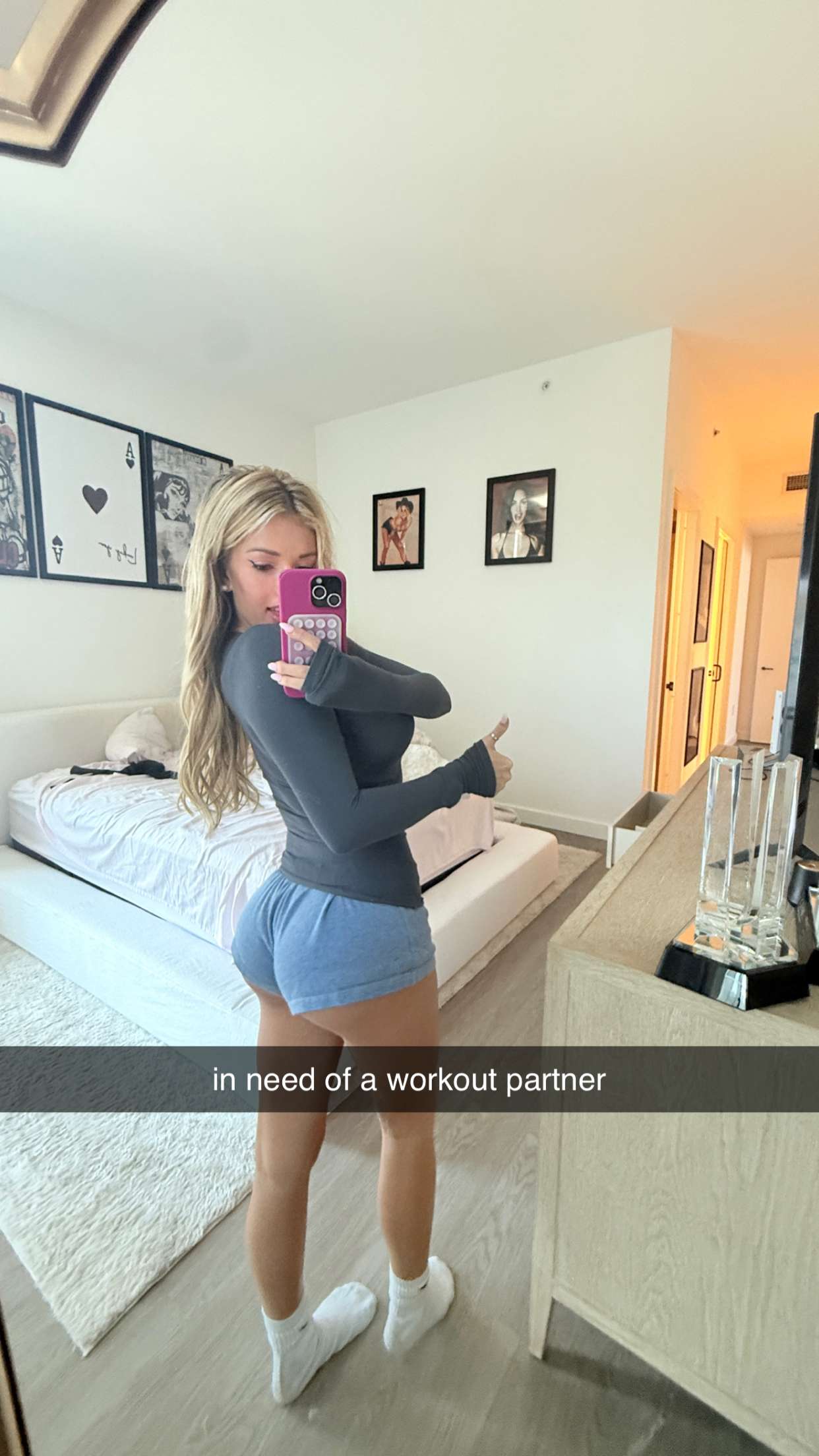 breckiehill snapchat image archive image