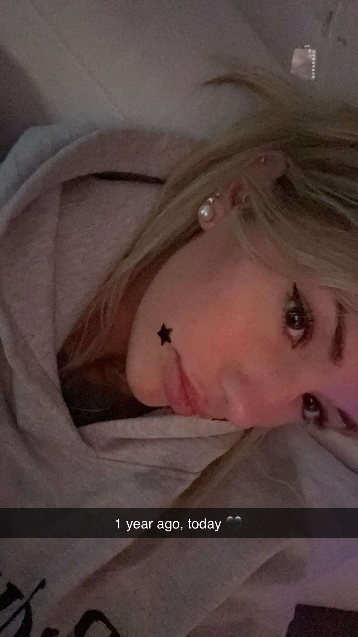 breckiehill snapchat image archive image