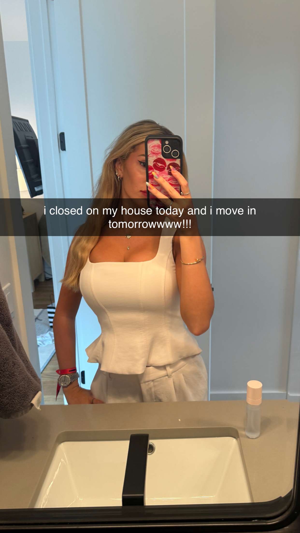 breckiehill snapchat image archive image