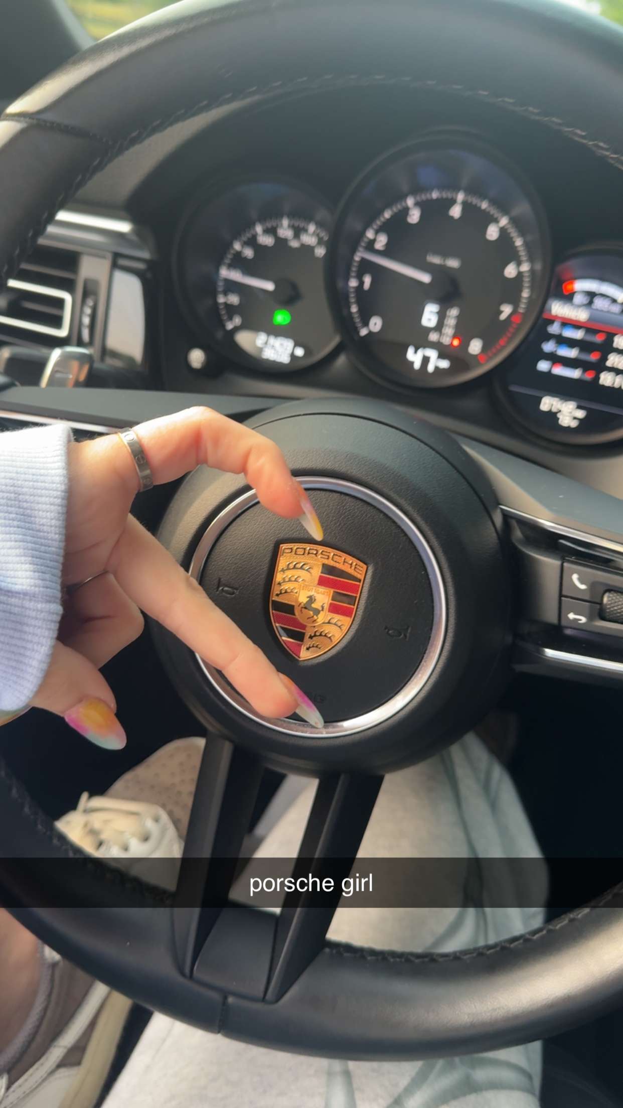 breckiehill snapchat image archive image