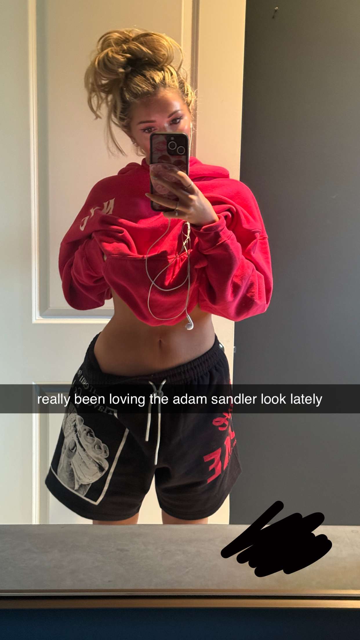 breckiehill snapchat image archive image