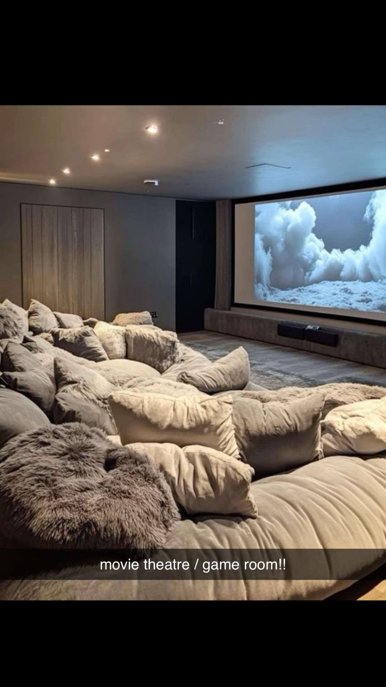 breckiehill snapchat image archive image