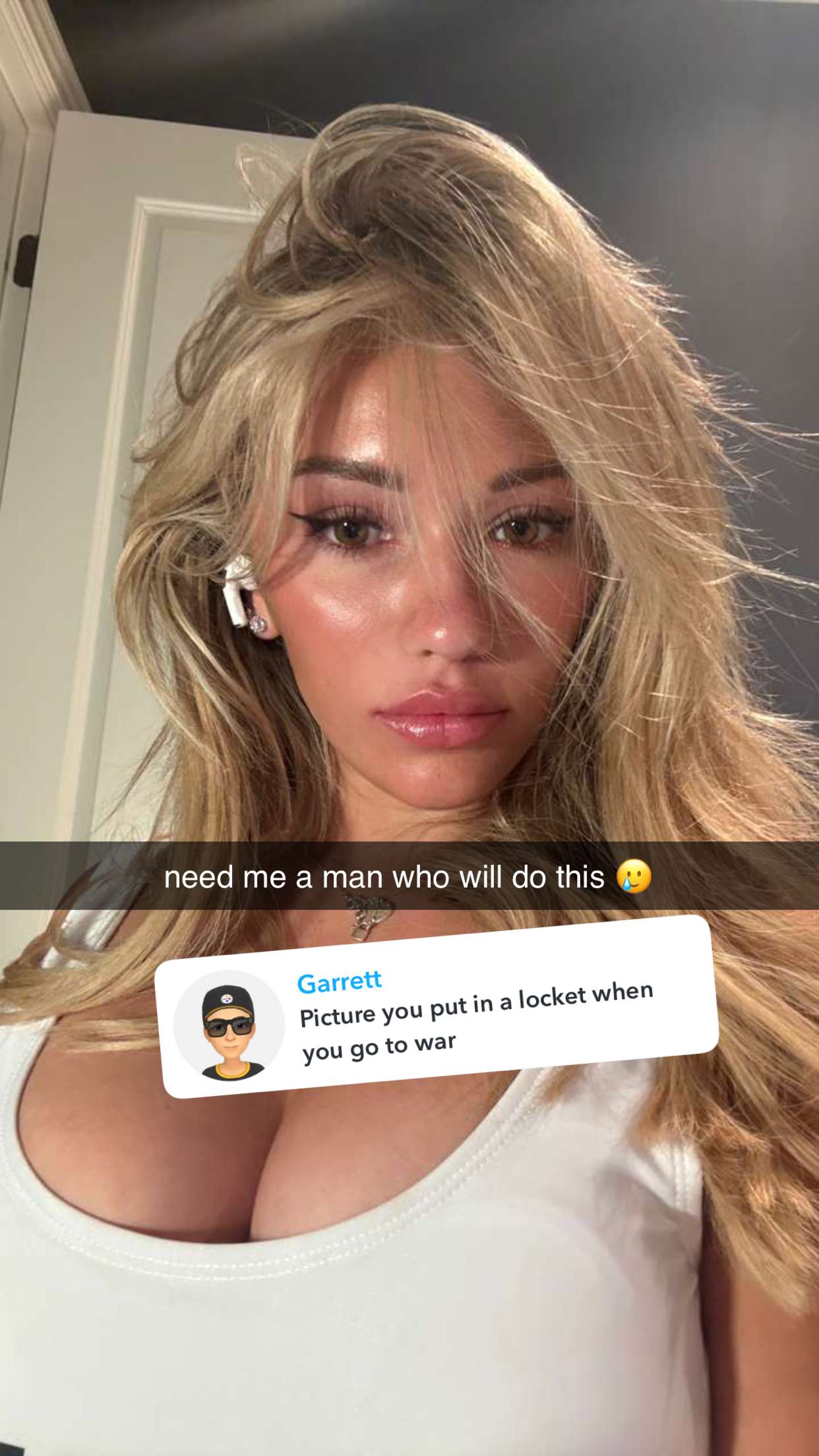 breckiehill snapchat image archive image