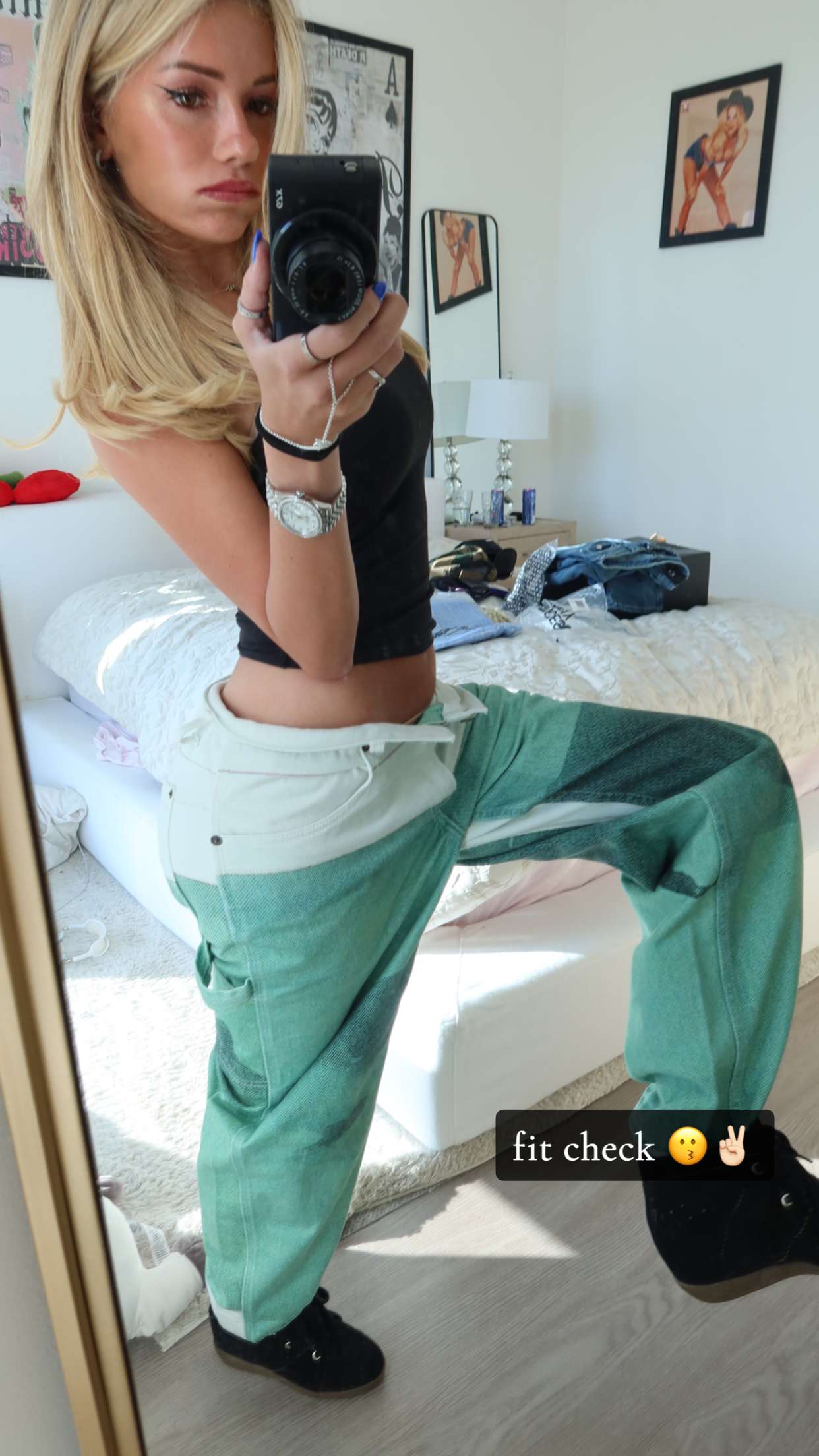 breckiehill snapchat image archive image