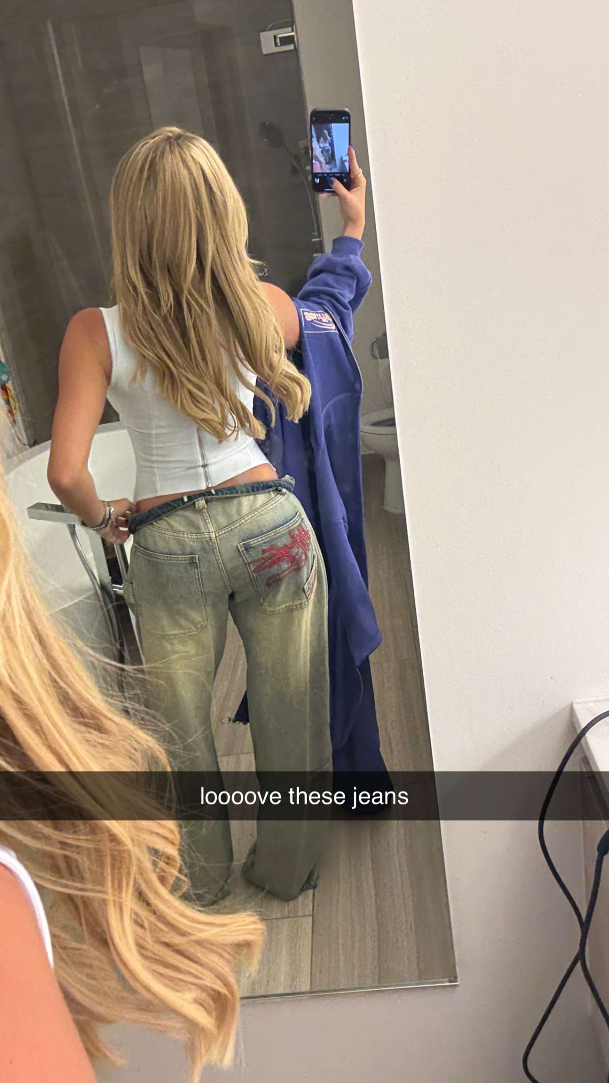 breckiehill snapchat image archive image