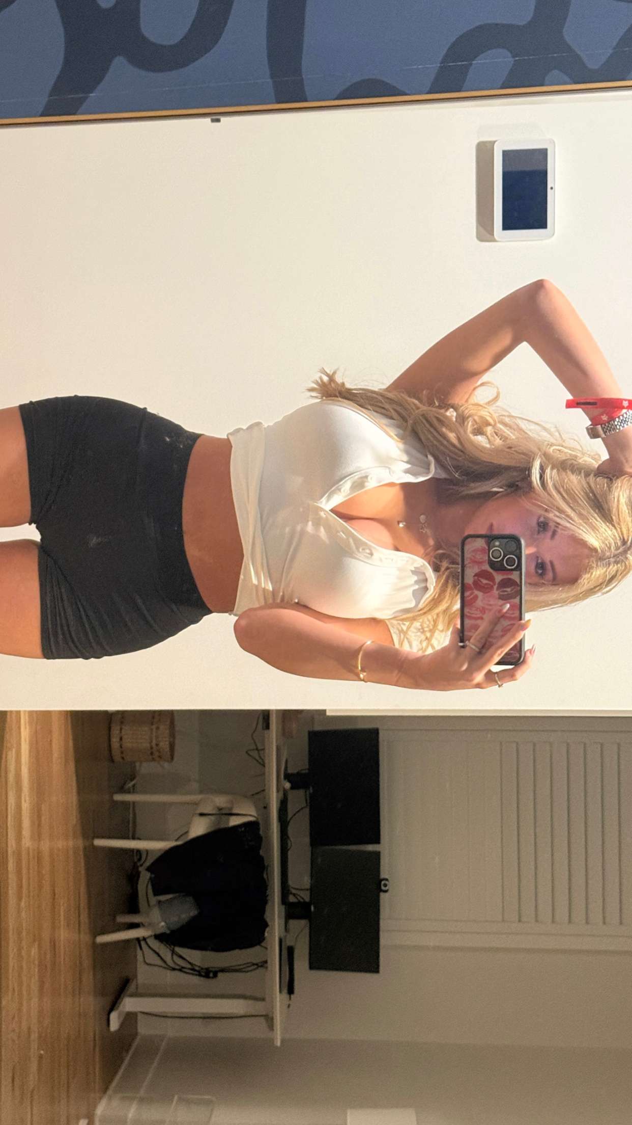 breckiehill snapchat image archive image