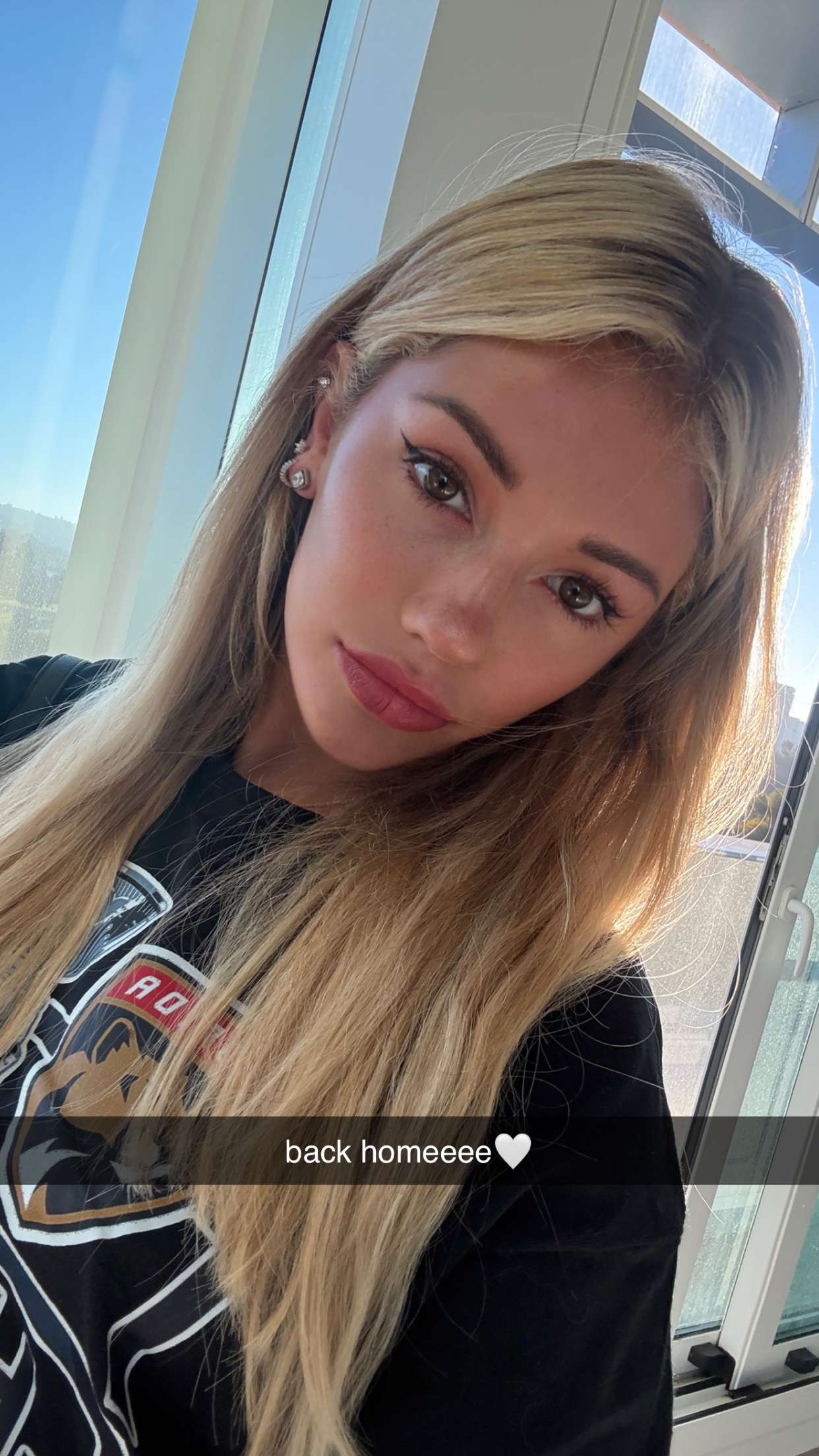 breckiehill snapchat image archive image