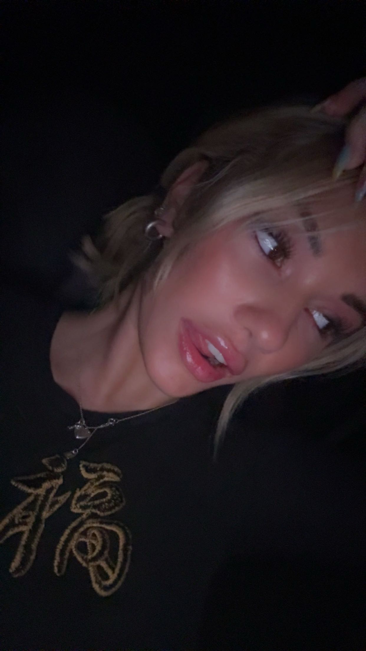 breckiehill snapchat image archive image