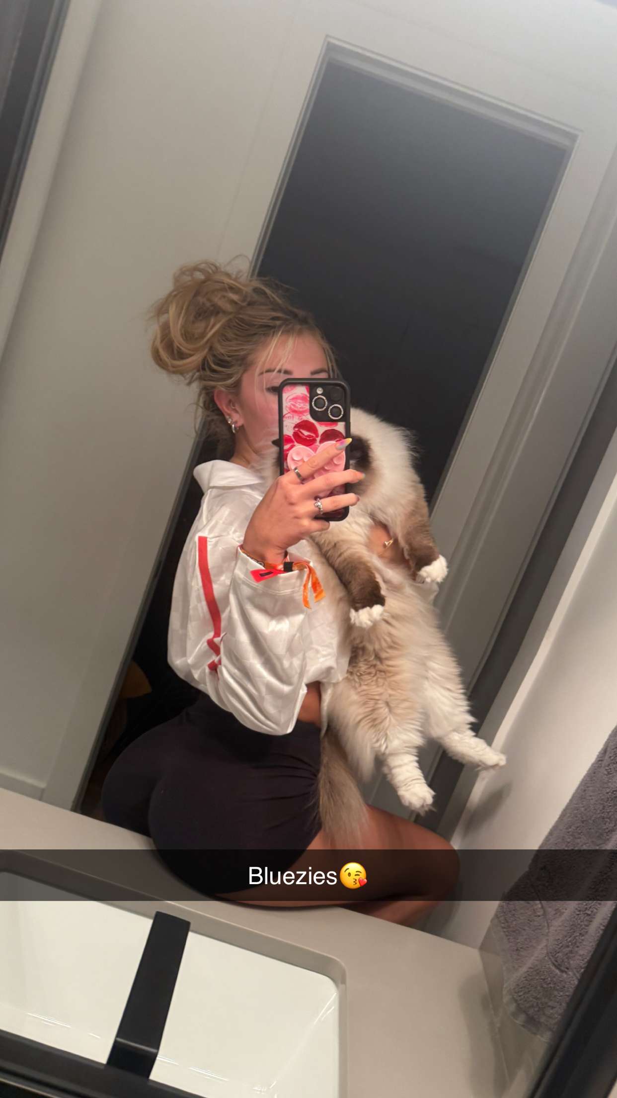 breckiehill snapchat image archive image