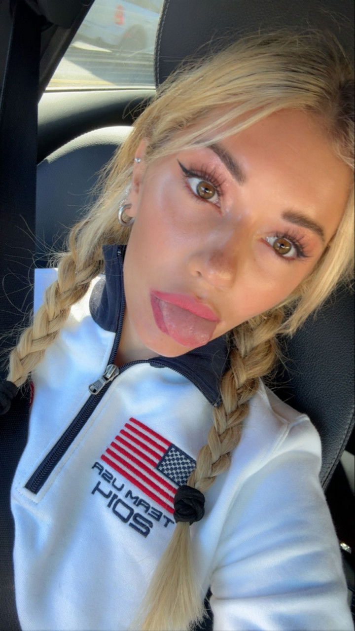 breckiehill snapchat image archive image