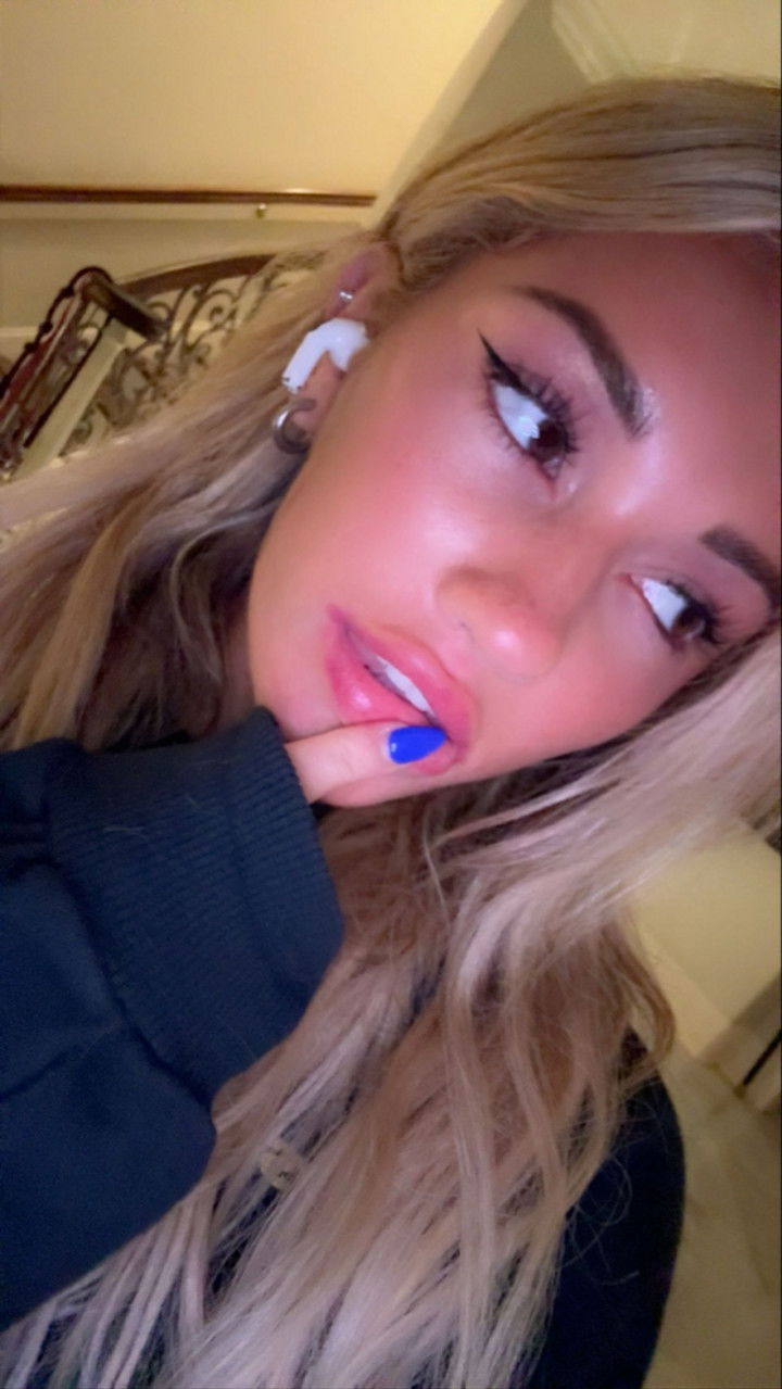 breckiehill snapchat image archive image