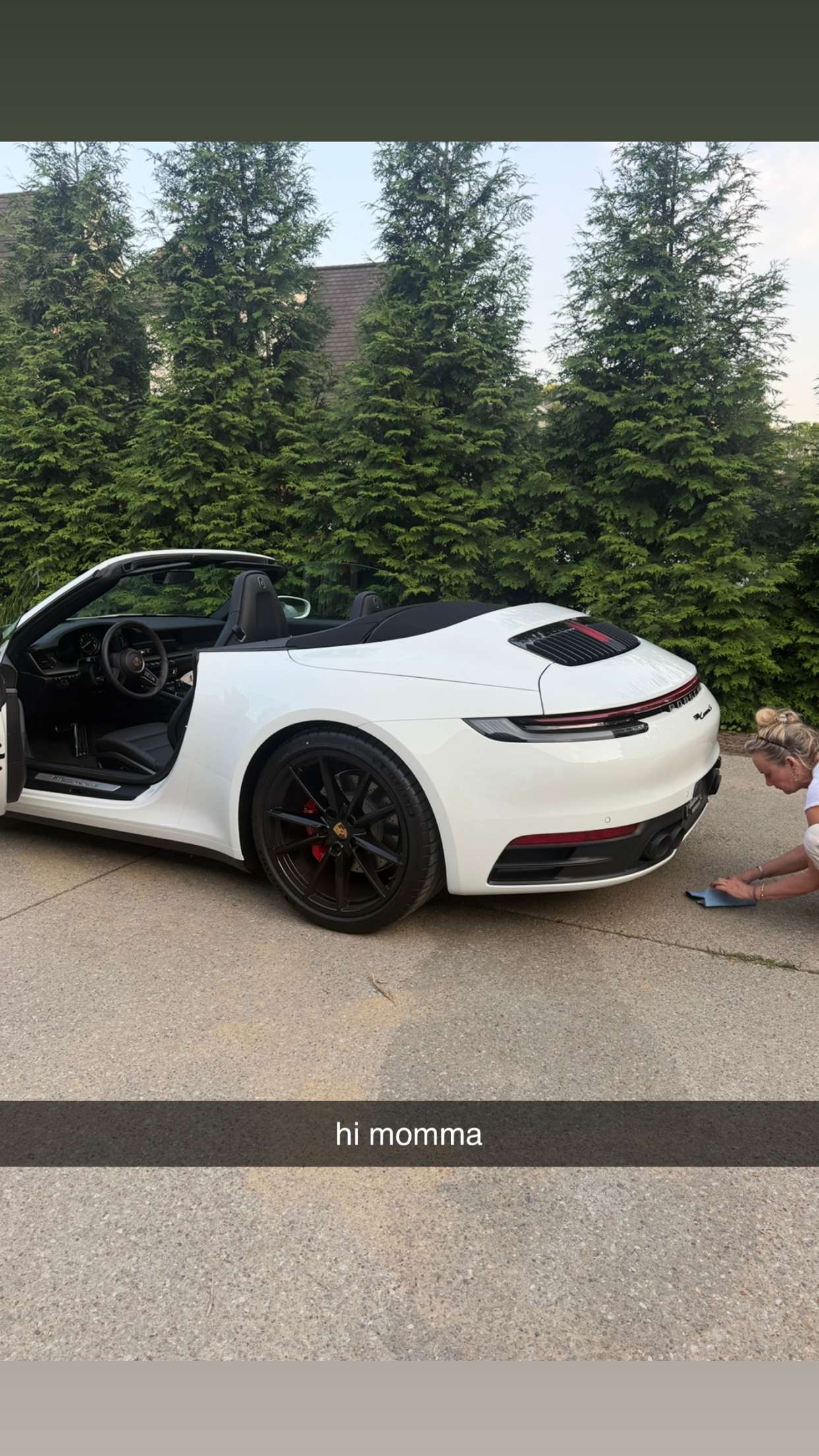 breckiehill snapchat image archive image