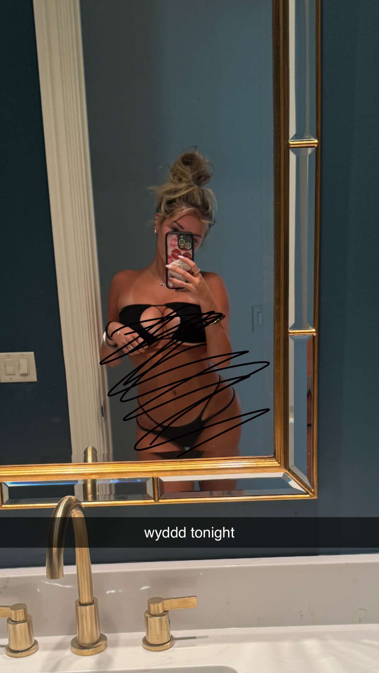 breckiehill snapchat image archive image