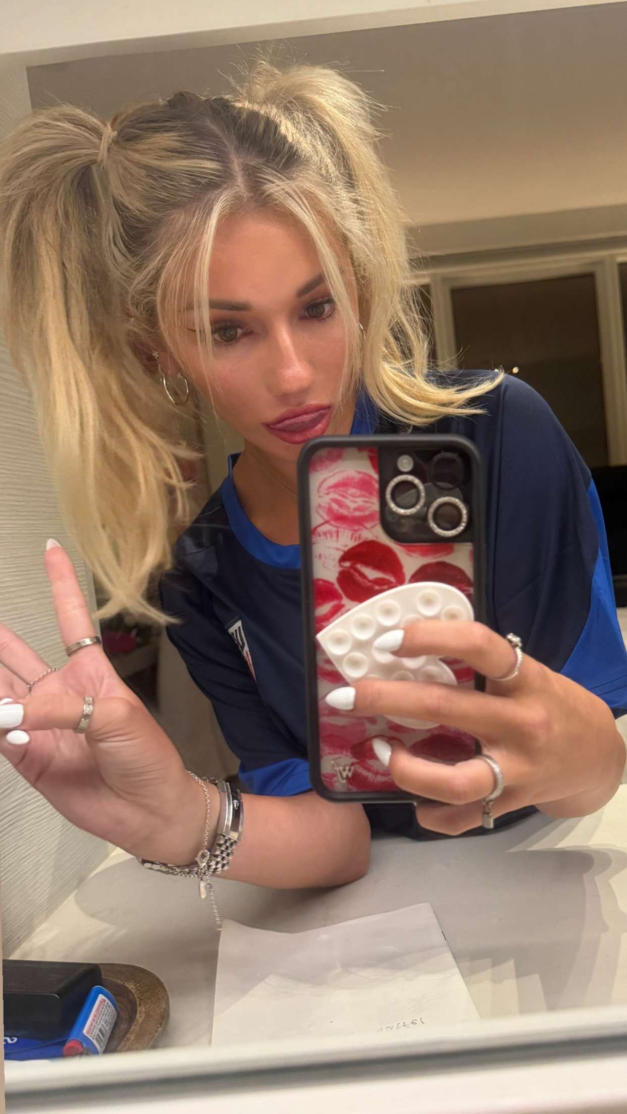 breckiehill snapchat image archive image