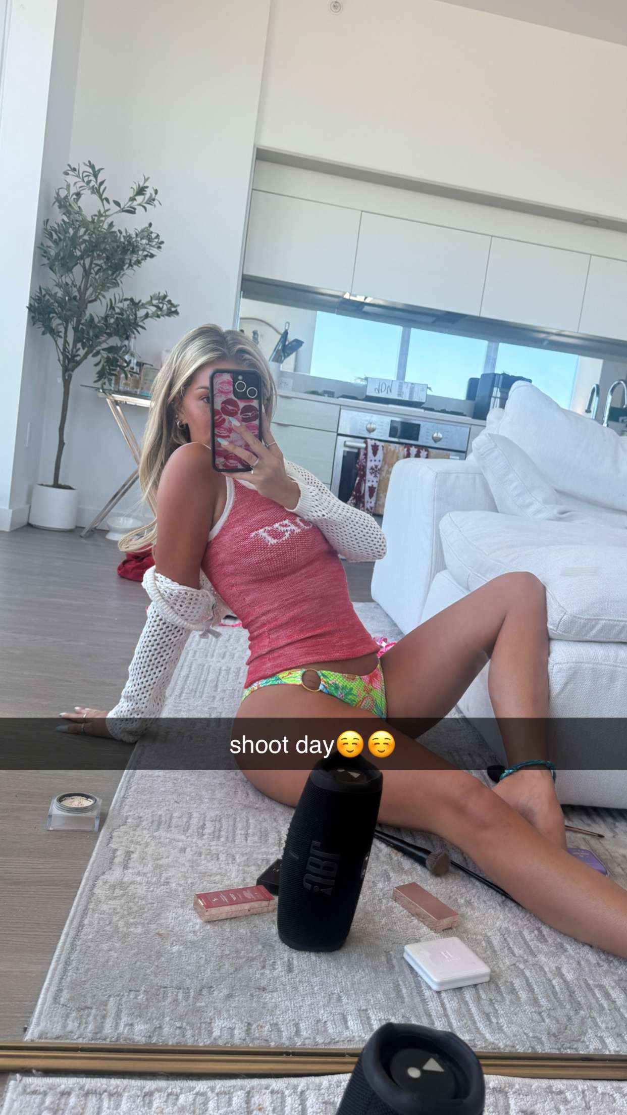 breckiehill snapchat image archive image