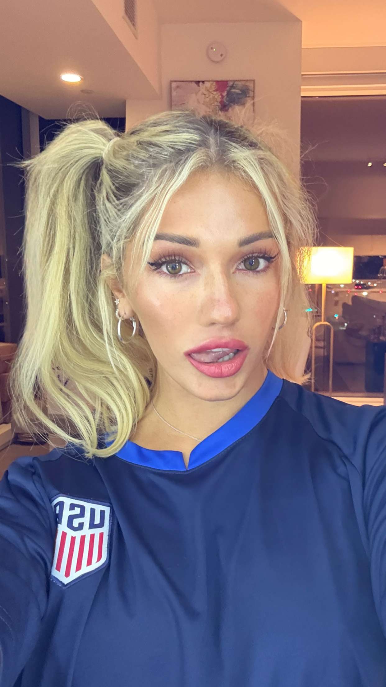 breckiehill snapchat image archive image