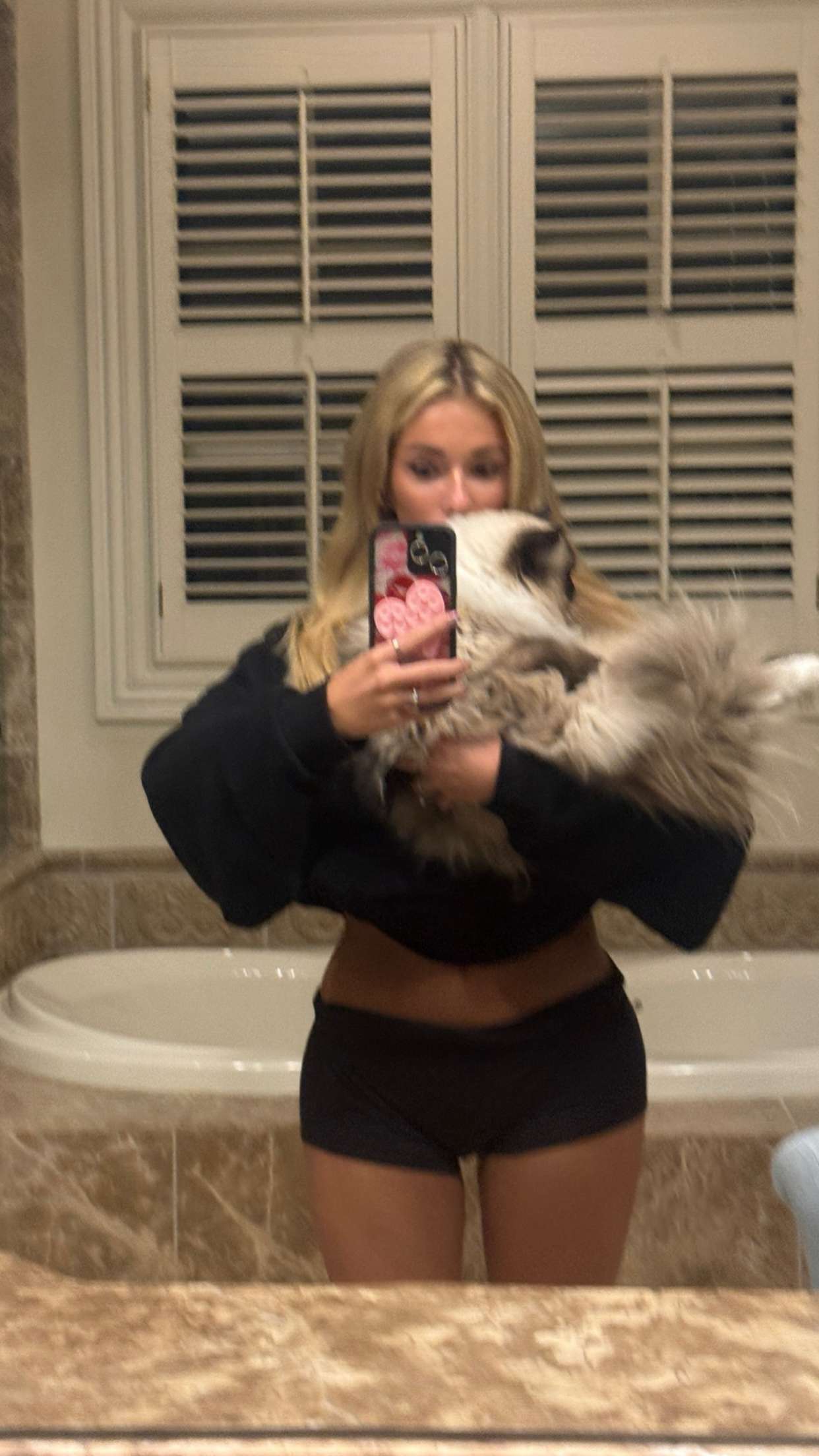 breckiehill snapchat image archive image