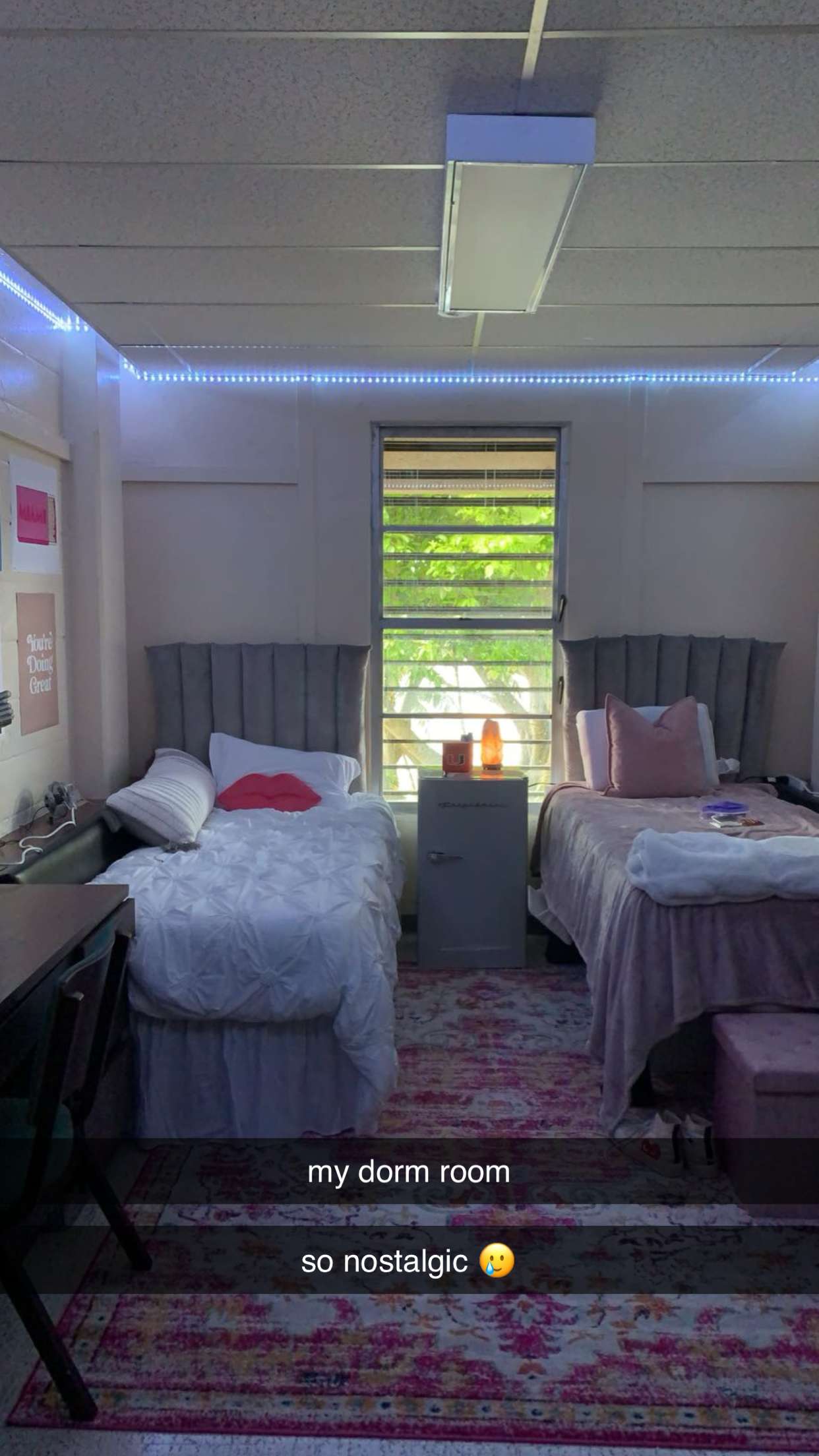 breckiehill snapchat image archive image