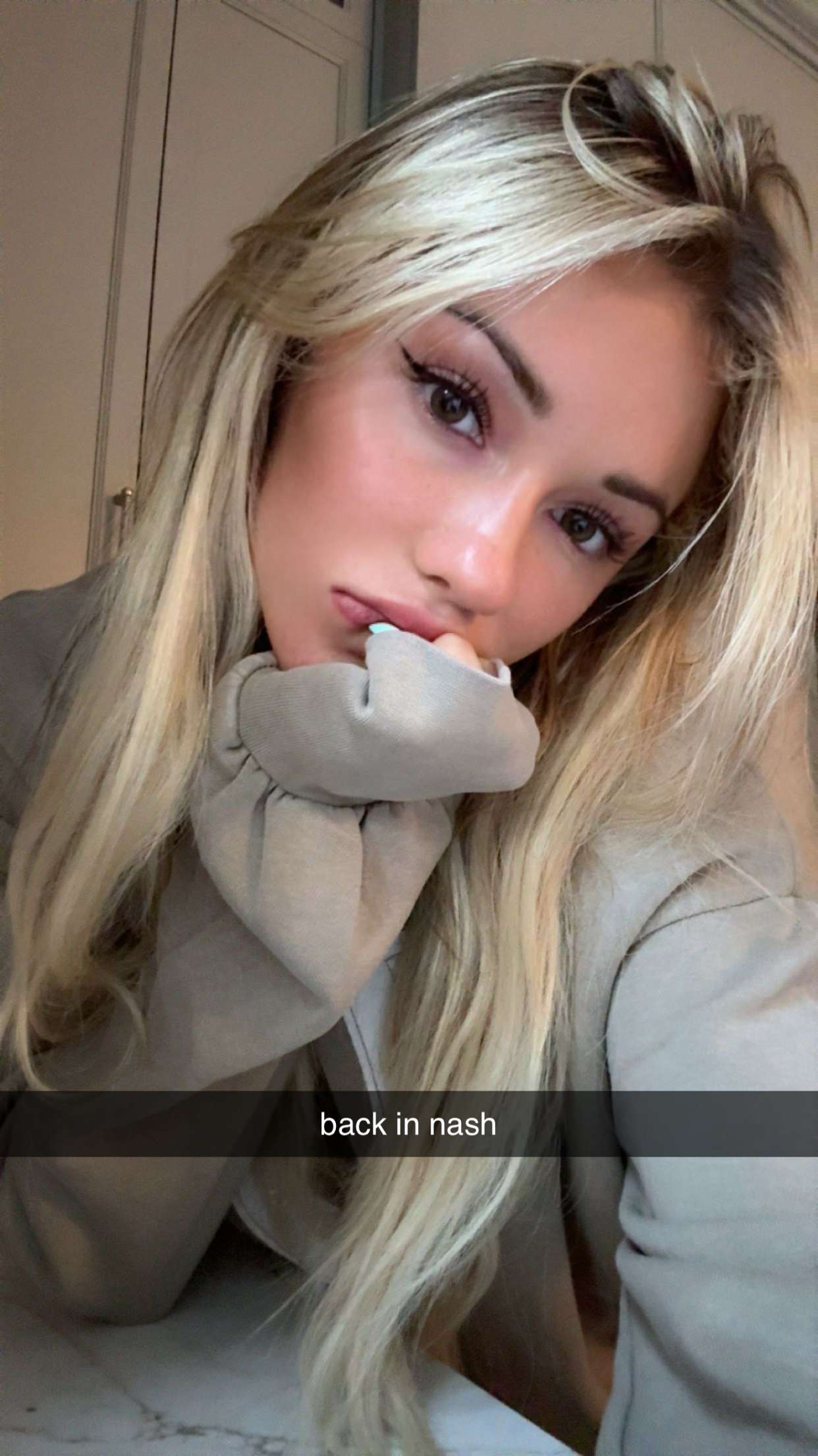 breckiehill snapchat image archive image