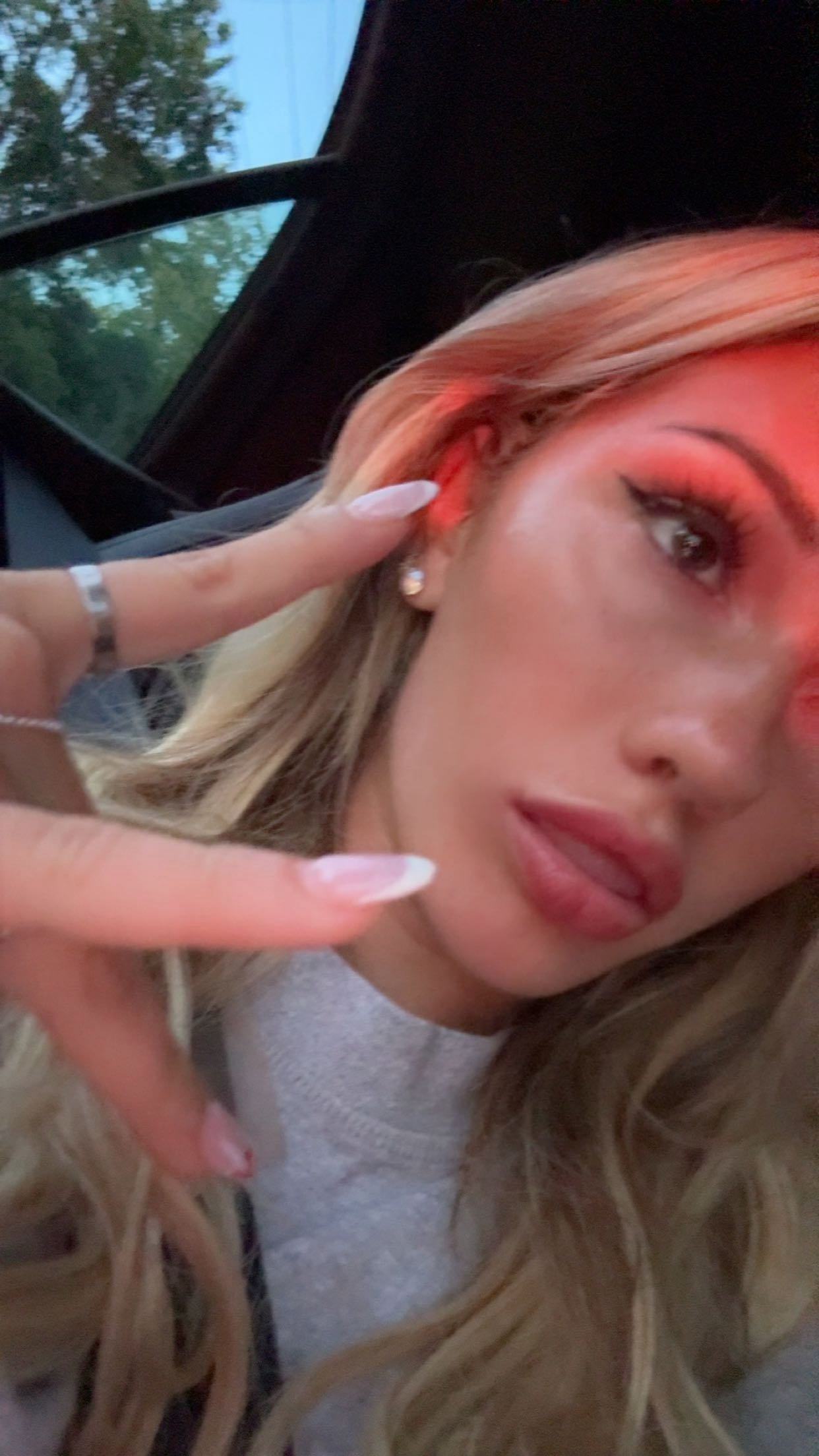 breckiehill snapchat image archive image