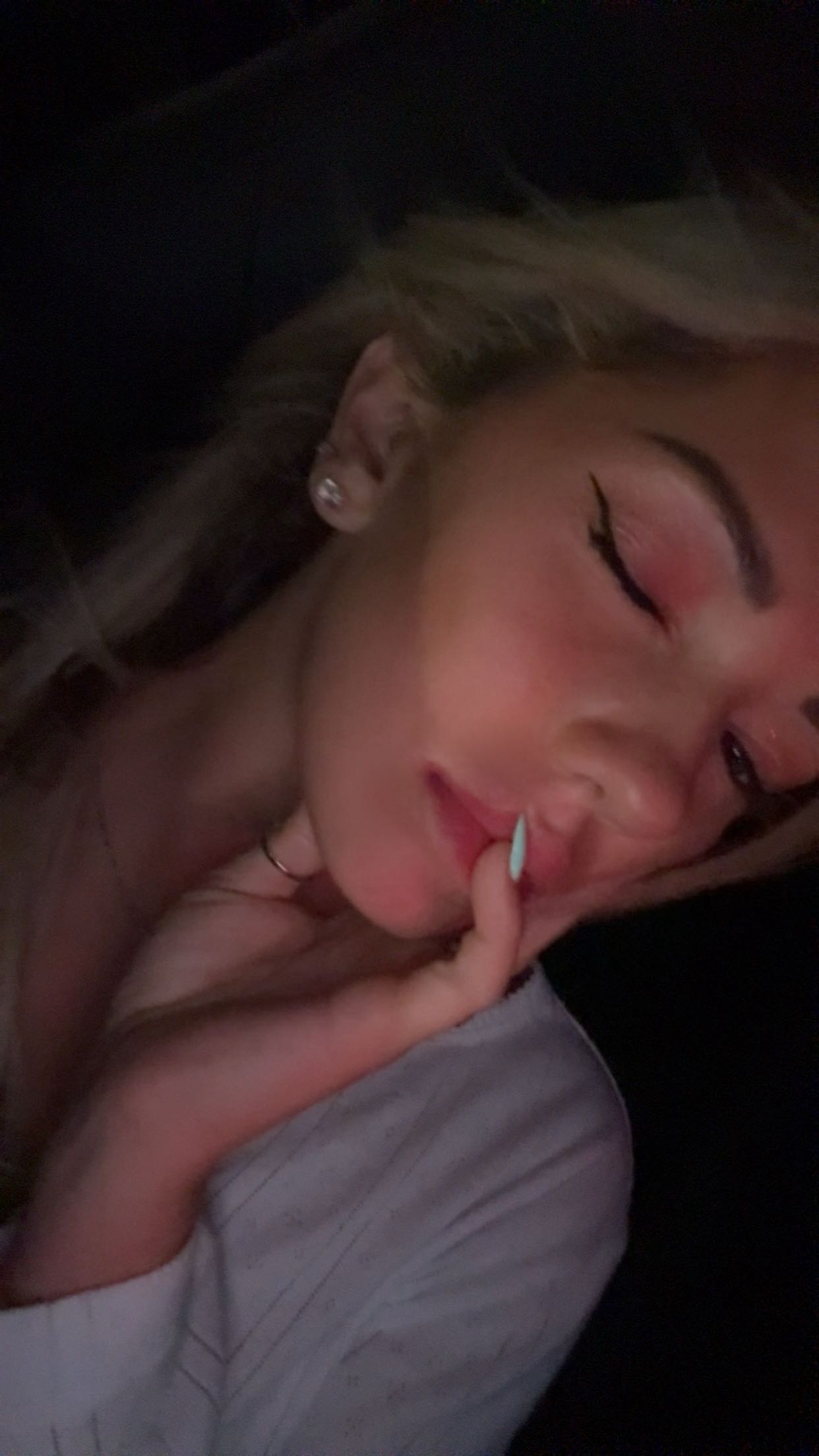 breckiehill snapchat image archive image