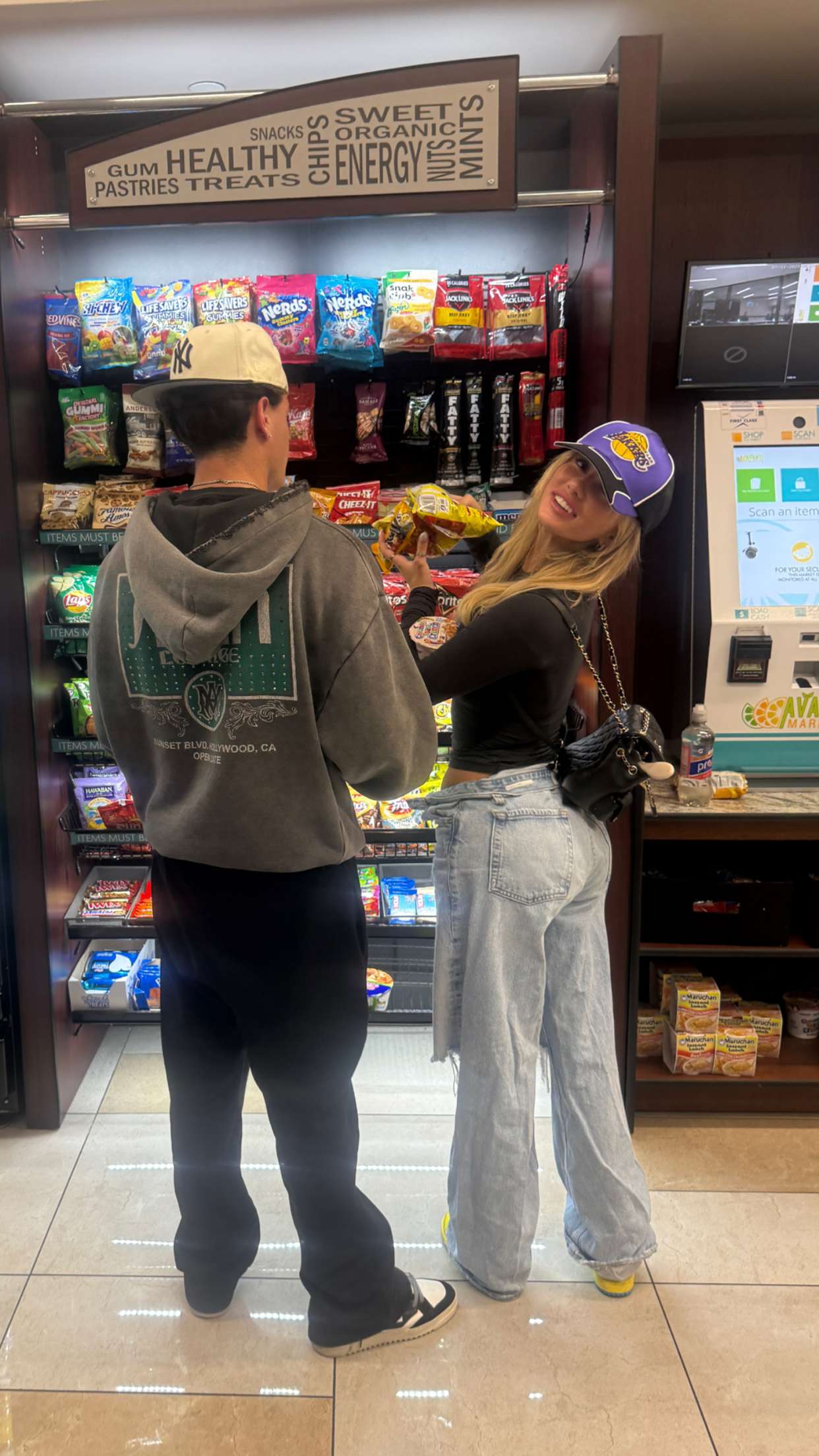 breckiehill snapchat image archive image