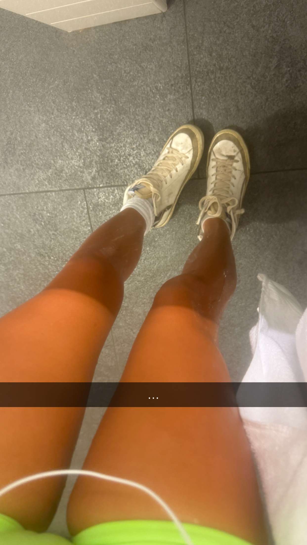 breckiehill snapchat image archive image