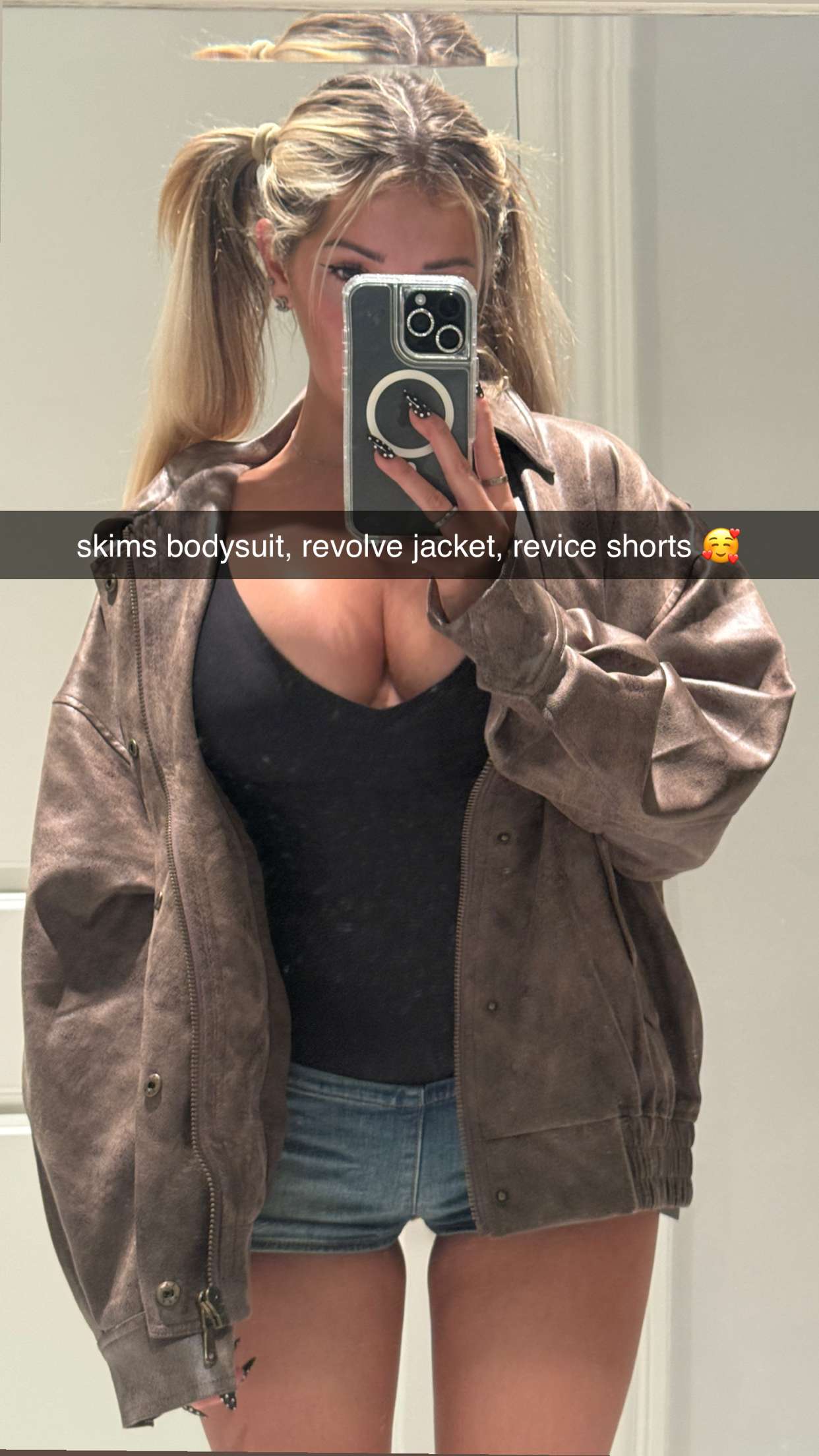 breckiehill snapchat image archive image