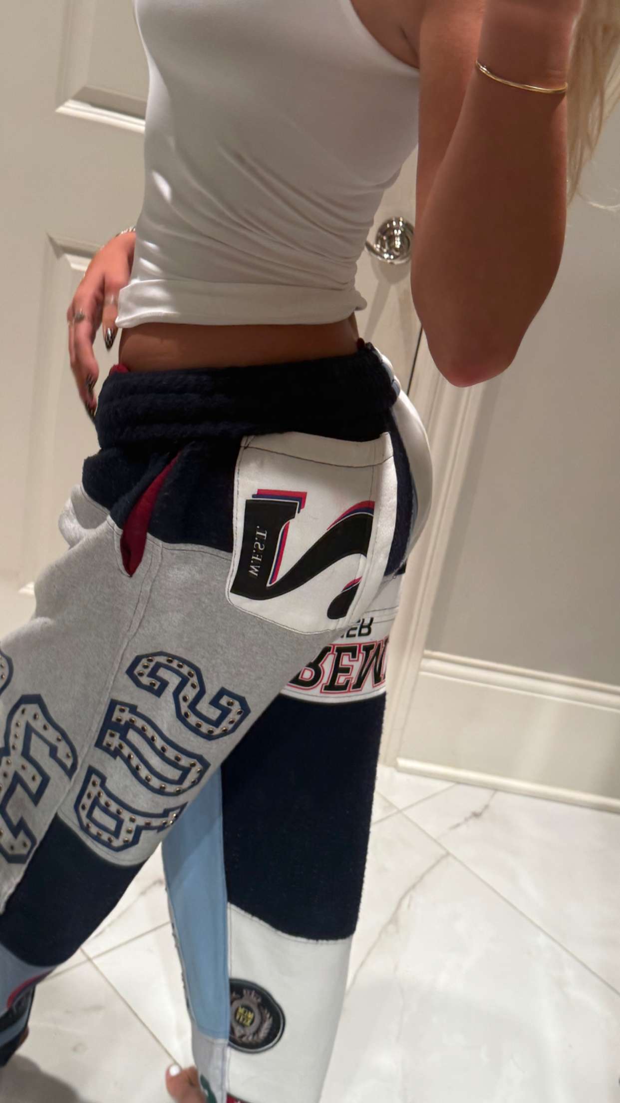 breckiehill snapchat image archive image