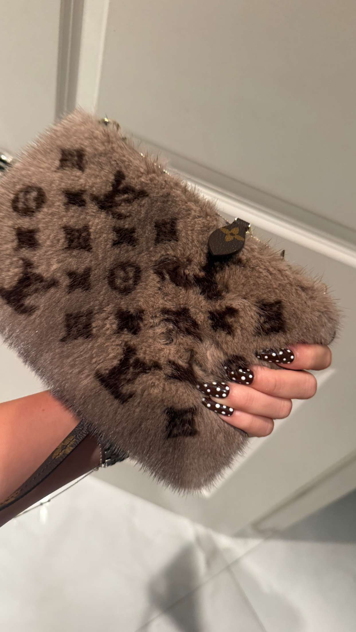 breckiehill snapchat image archive image