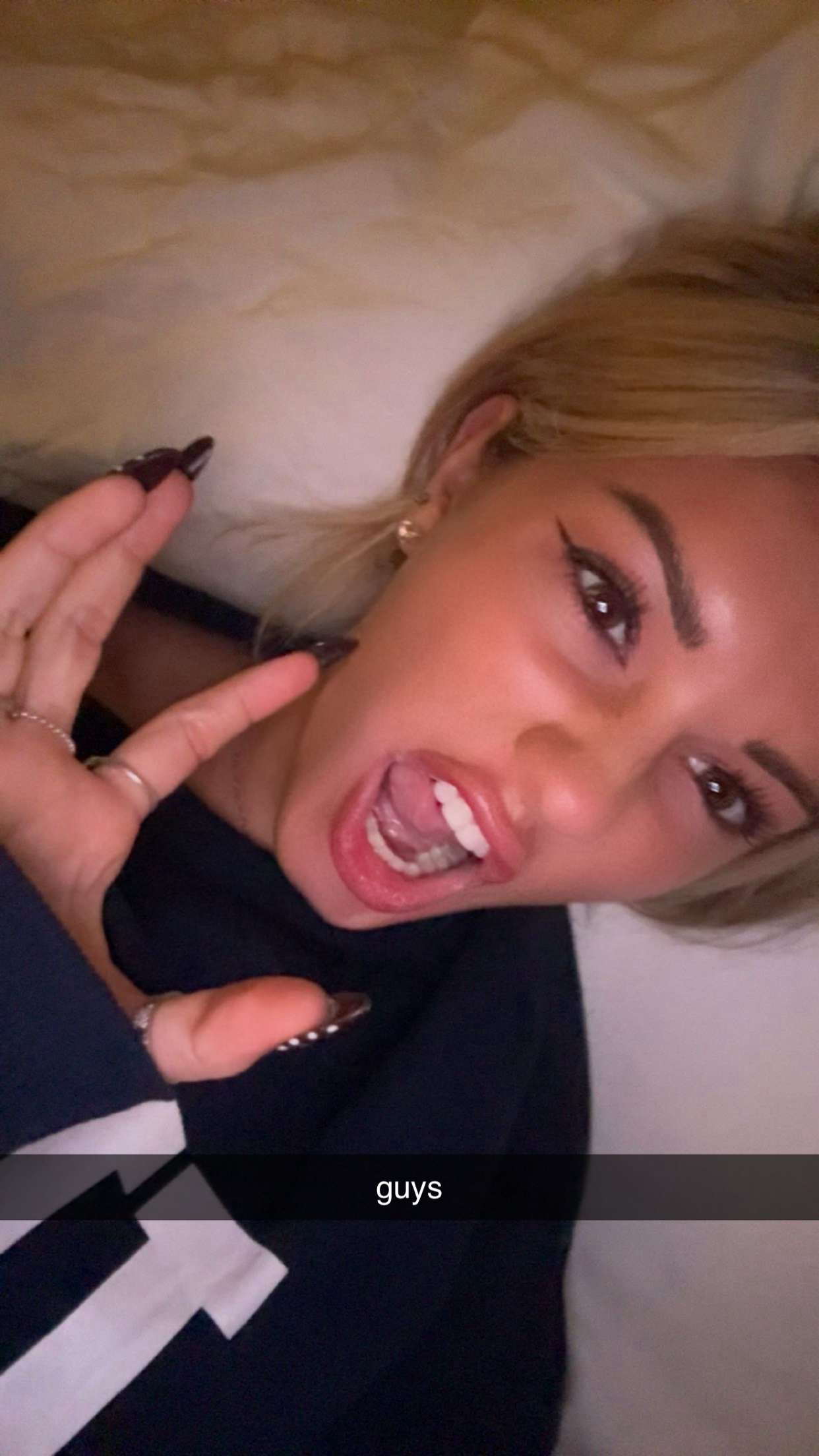 breckiehill snapchat image archive image