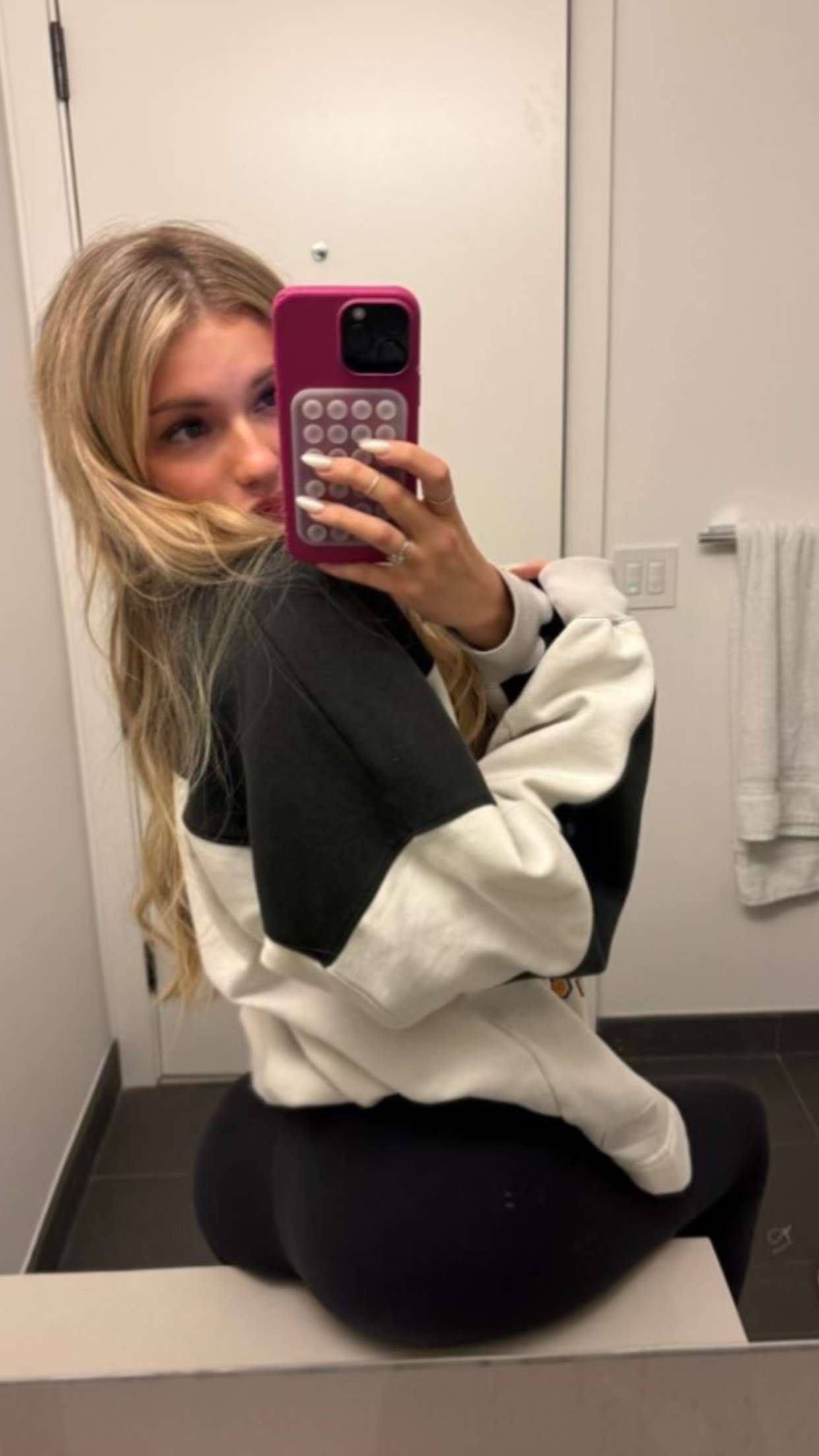 breckiehill snapchat image archive image