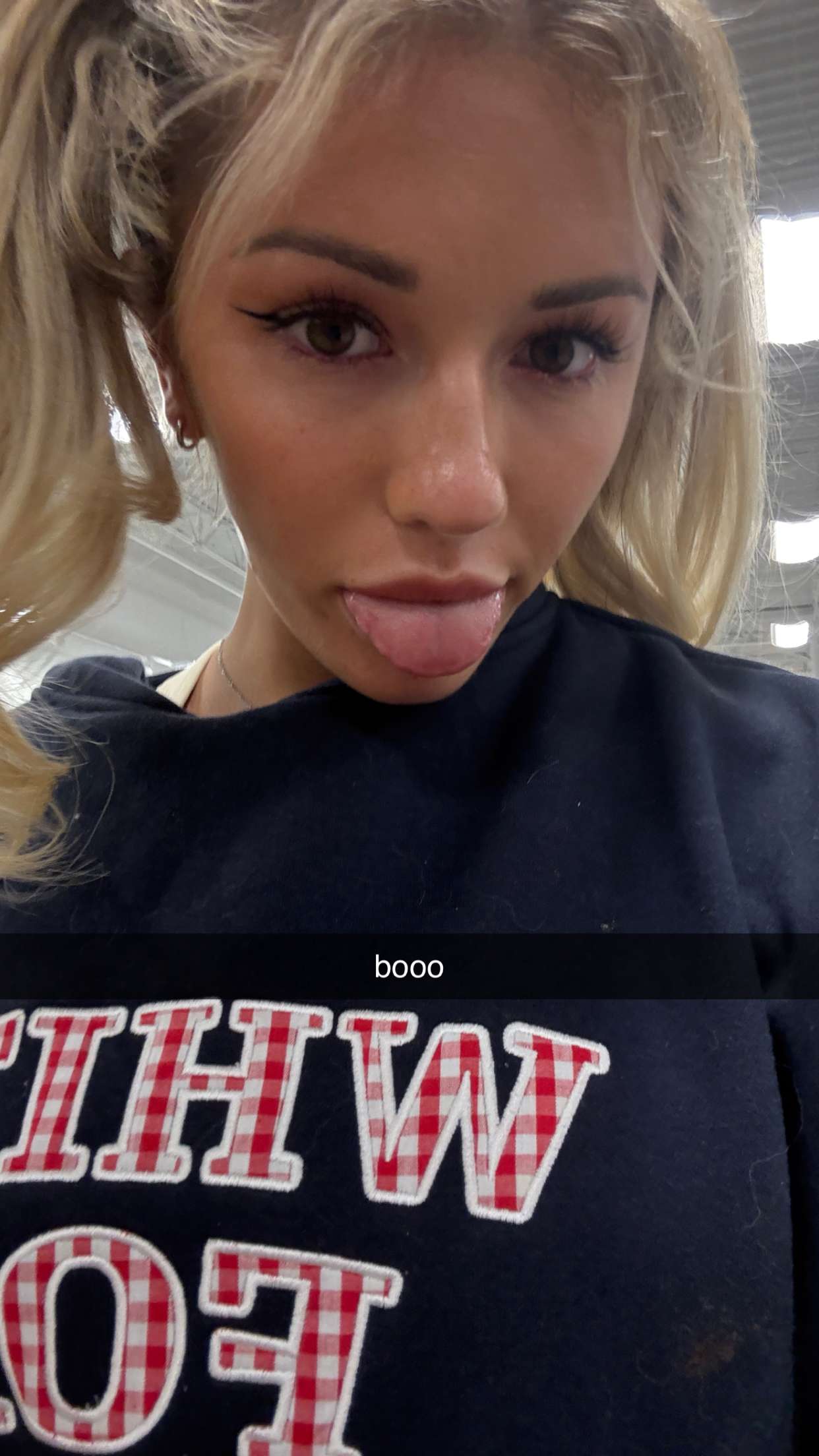 breckiehill snapchat image archive image