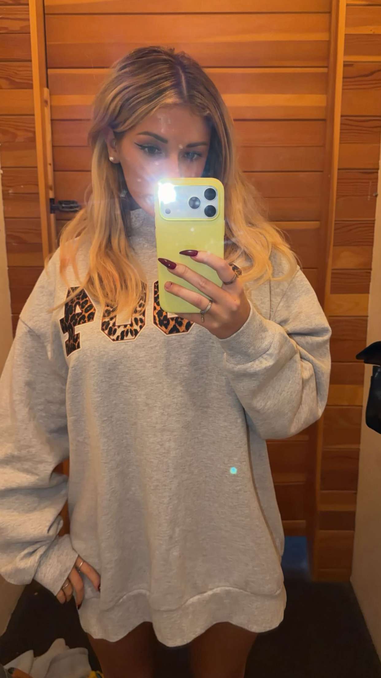 breckiehill snapchat image archive image