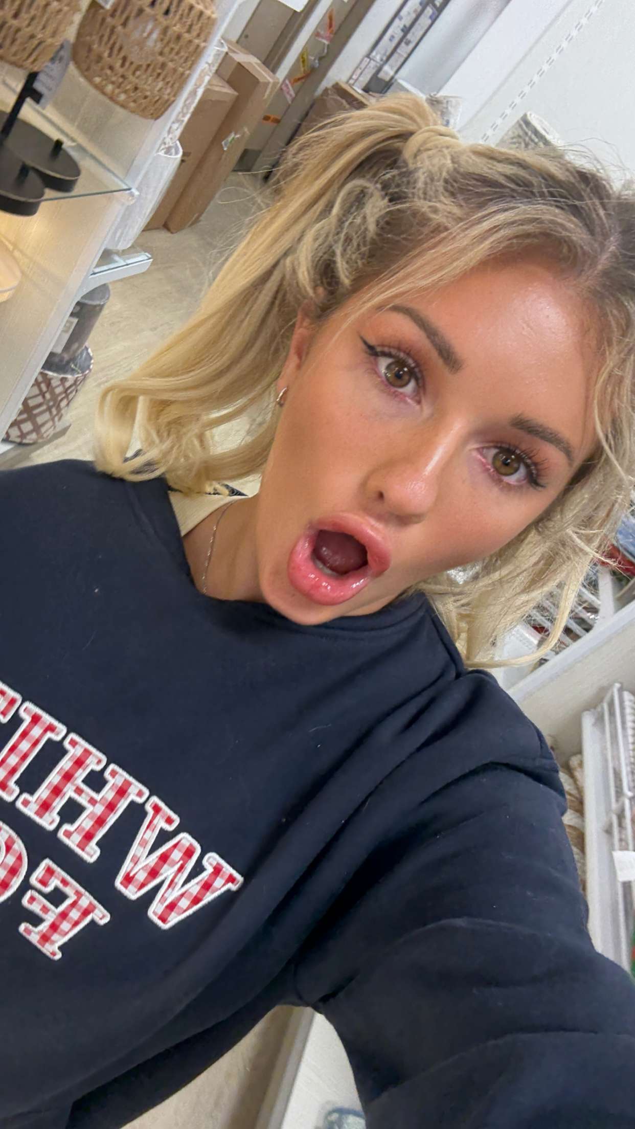 breckiehill snapchat image archive image