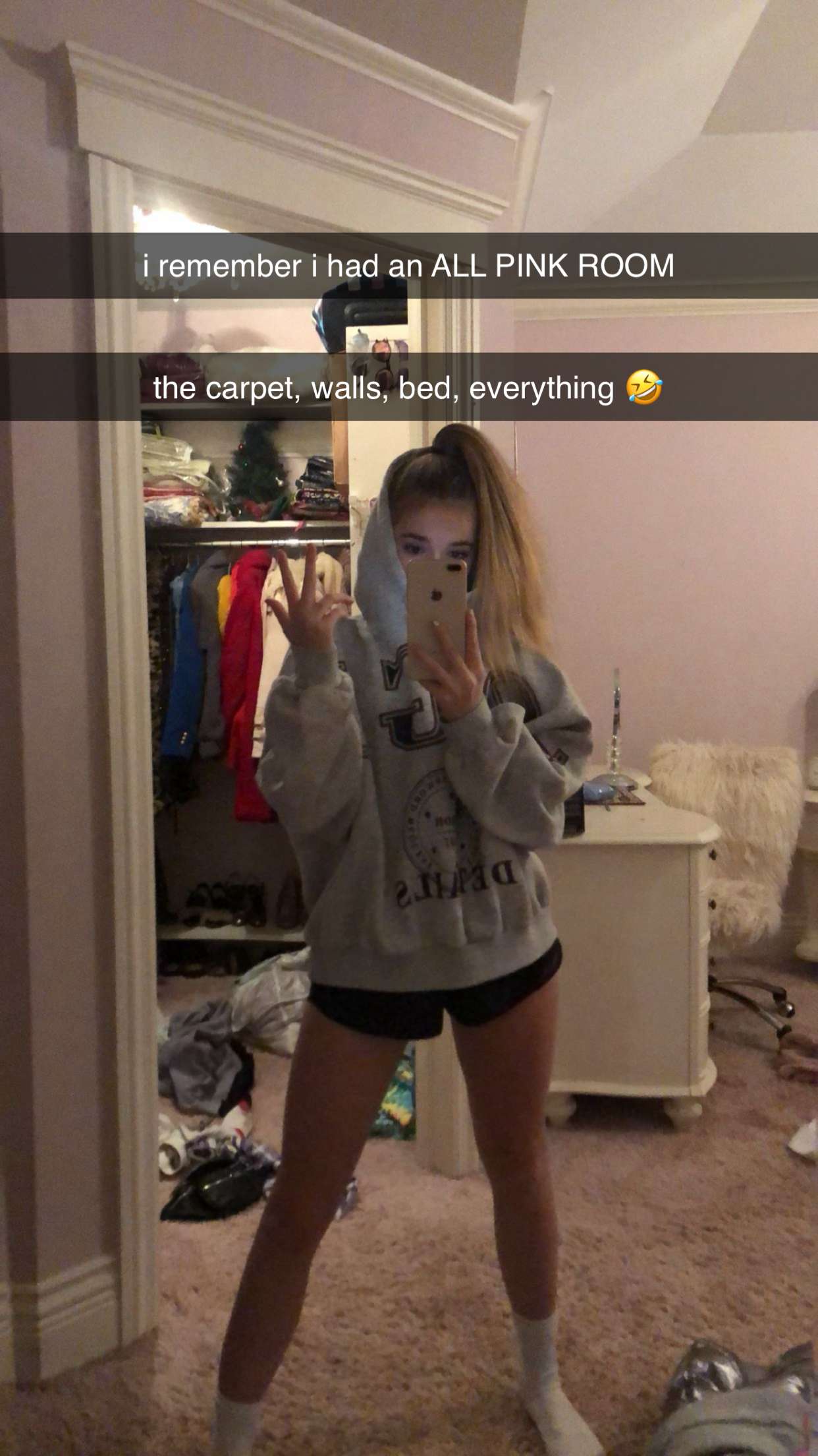 breckiehill snapchat image archive image