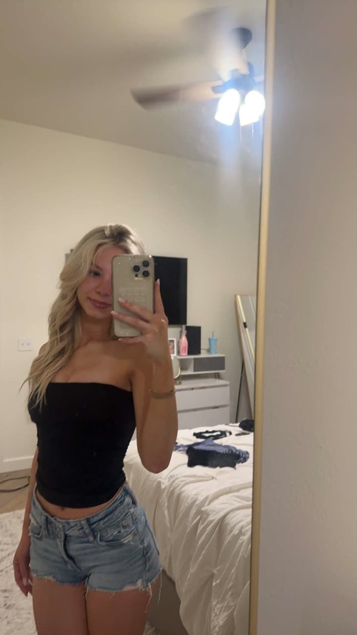 breesemaroc1 snapchat image archive image